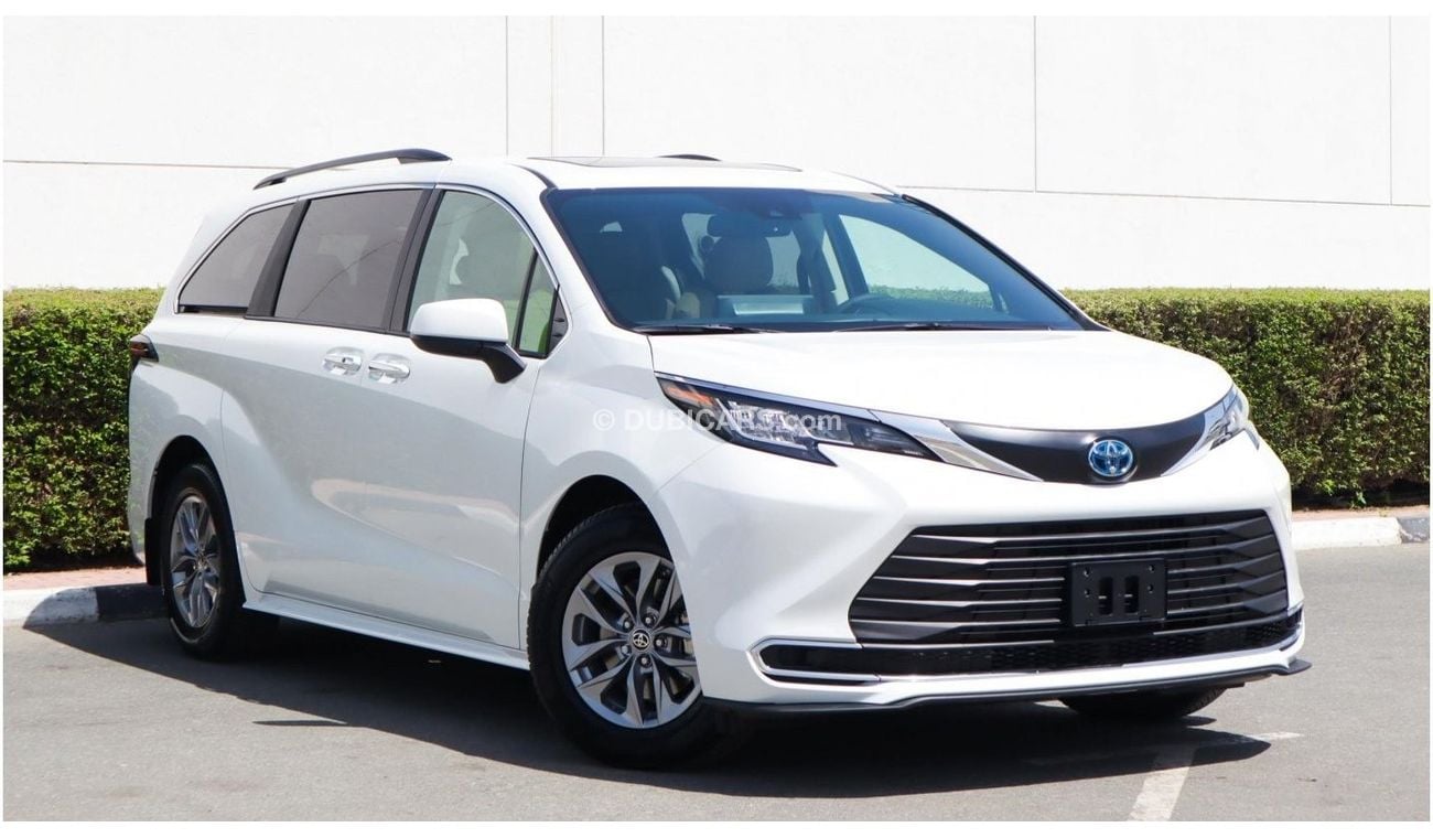 Toyota Sienna XLE Hybrid. Local Registration + 10%