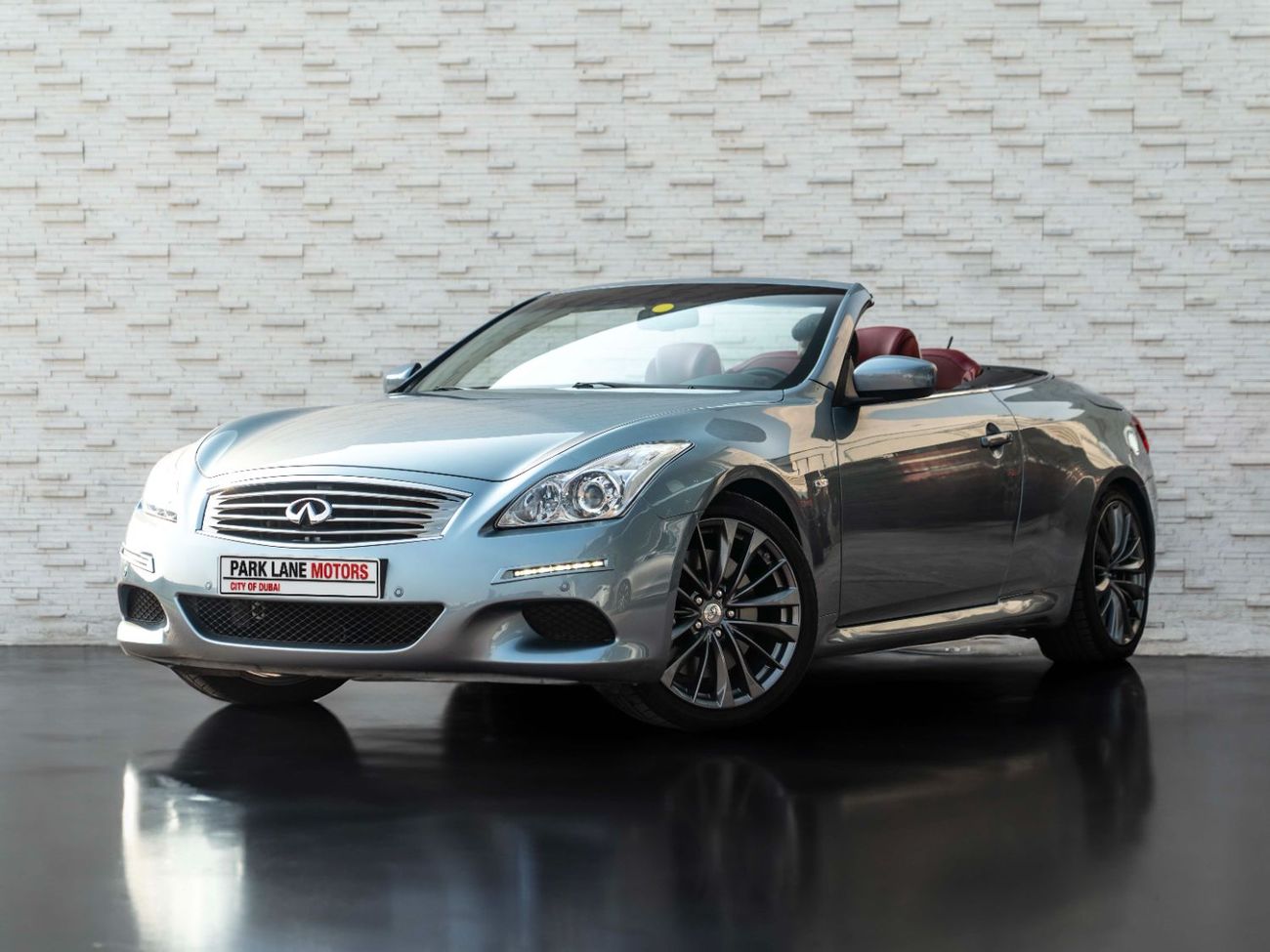 Infiniti Q60 CONVERTIBLE