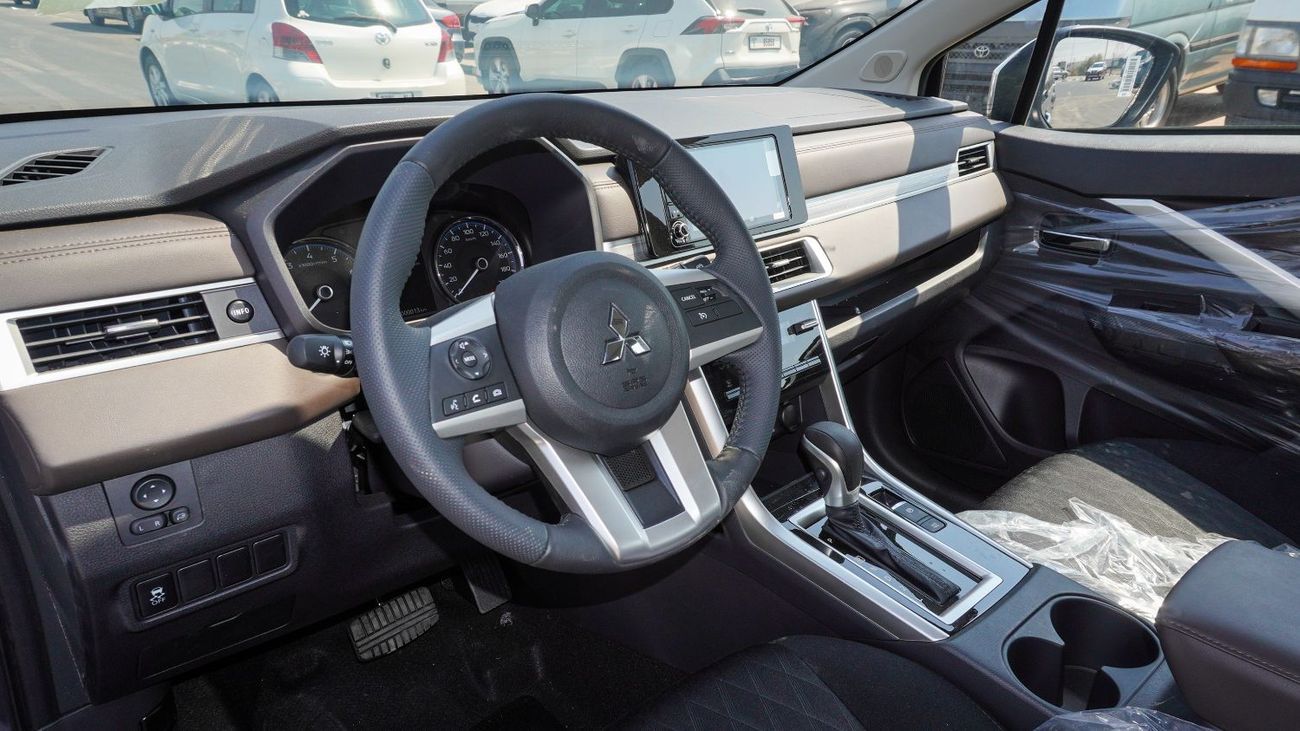 Mitsubishi Xpander ECT0089 - Mitsubishi Xpander Premium - 1.5L Petrol Auto 2wd - Grey