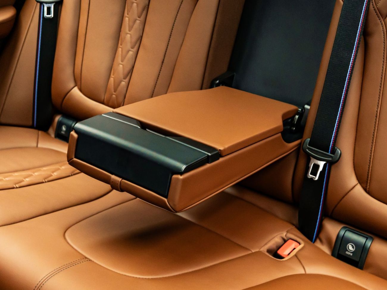 BMW X5 M50i 4.4L 2024 BMW X5 M60i, 2027 BMW Warranty + 2034 BMW Service Contract, Low KMs, GCC