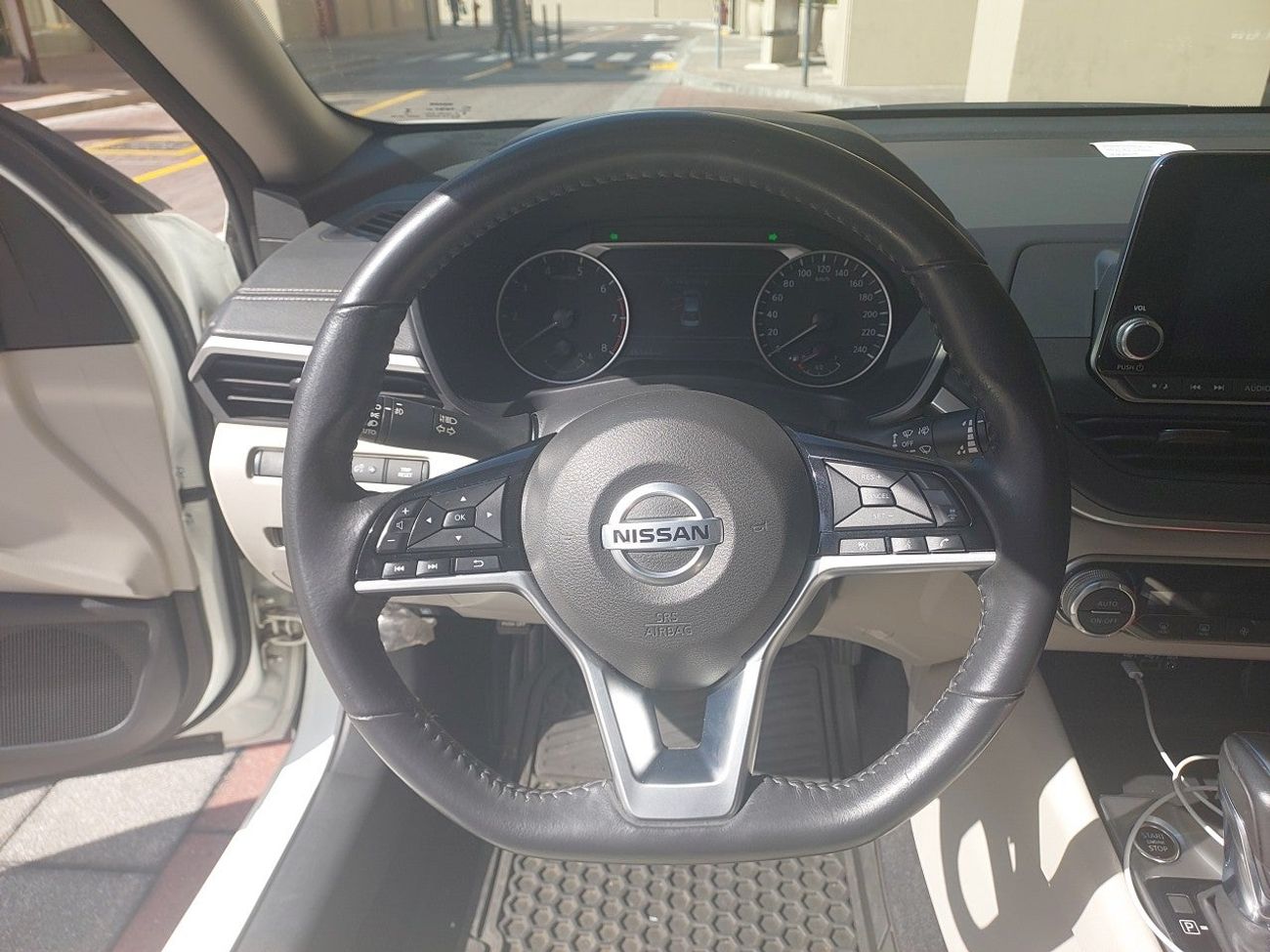 نيسان ألتيما SV 2.5 | بدون دفعة مقدمة | اختبار القيادة في المنزل