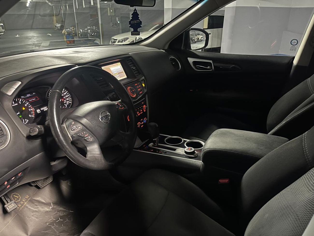 Nissan Pathfinder S 3.5L (260 HP) 4WD