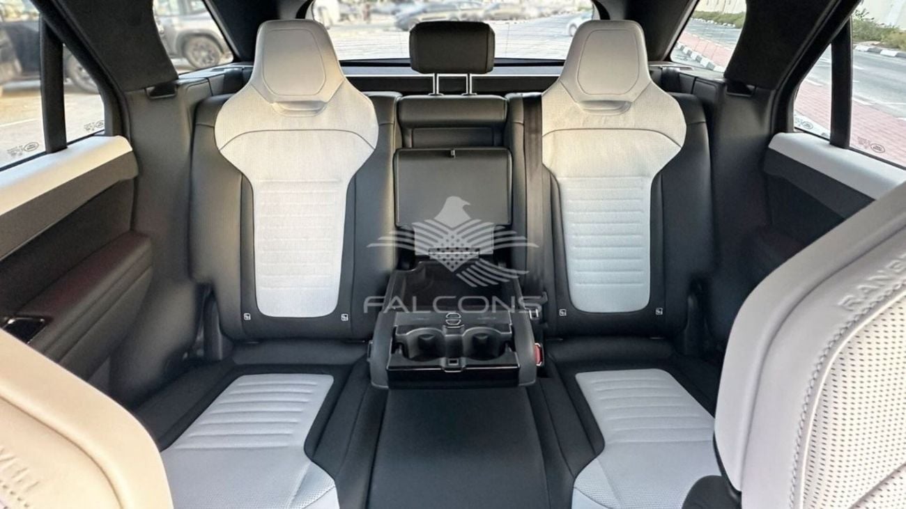 Land Rover Range Rover SV LWB P615 4.4L SPORT EDITION ONE V8 AT