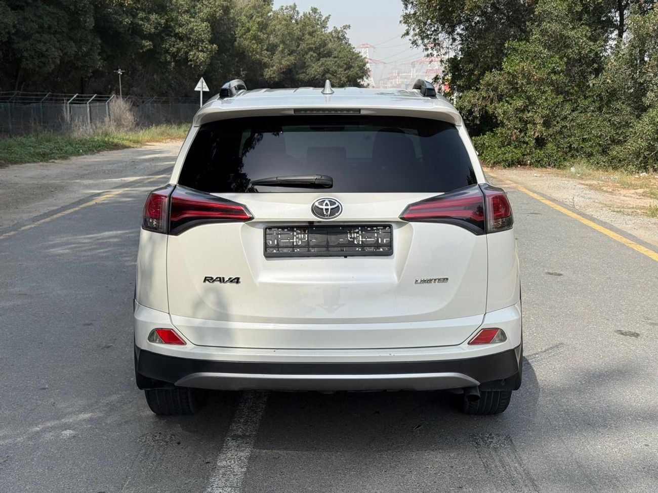 تويوتا راف ٤ Limited 2.5L