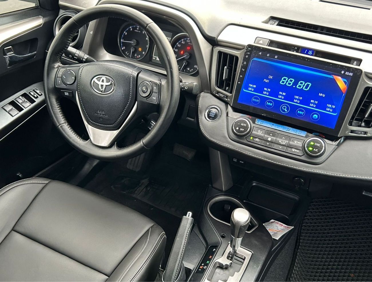Toyota RAV4 2018 Toyota Rav4 V4 Full Option Push Start - Electrical Seats - Leather Seats - Rear View Cam -  670