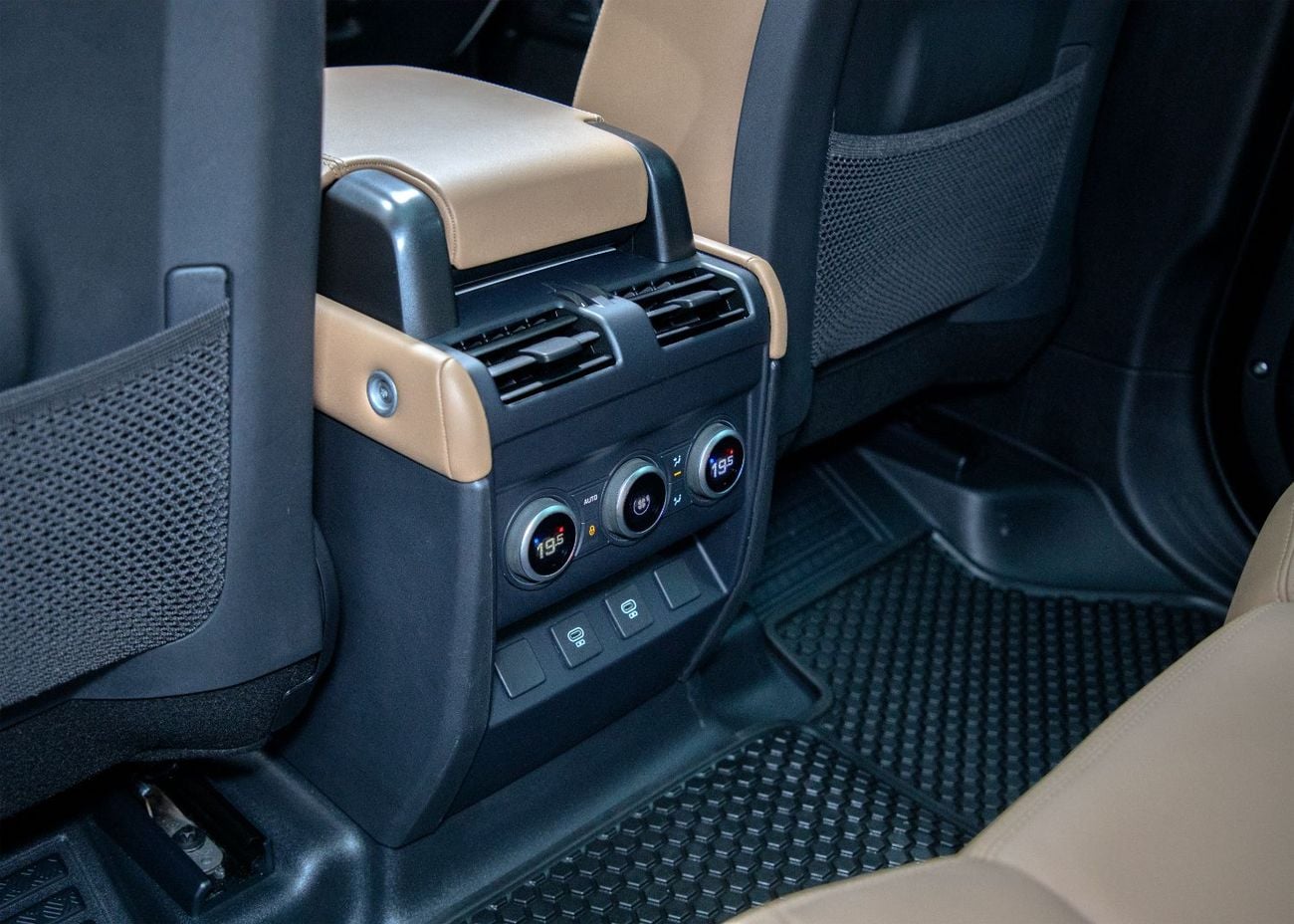 Land Rover Defender 110 X-DYNAMIC HSE P400