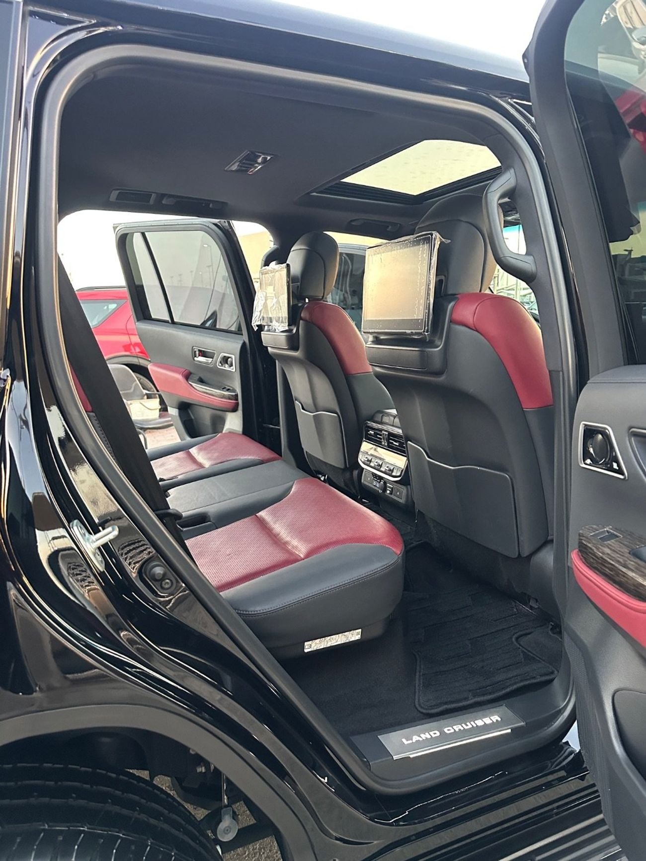 Toyota Land Cruiser VXR