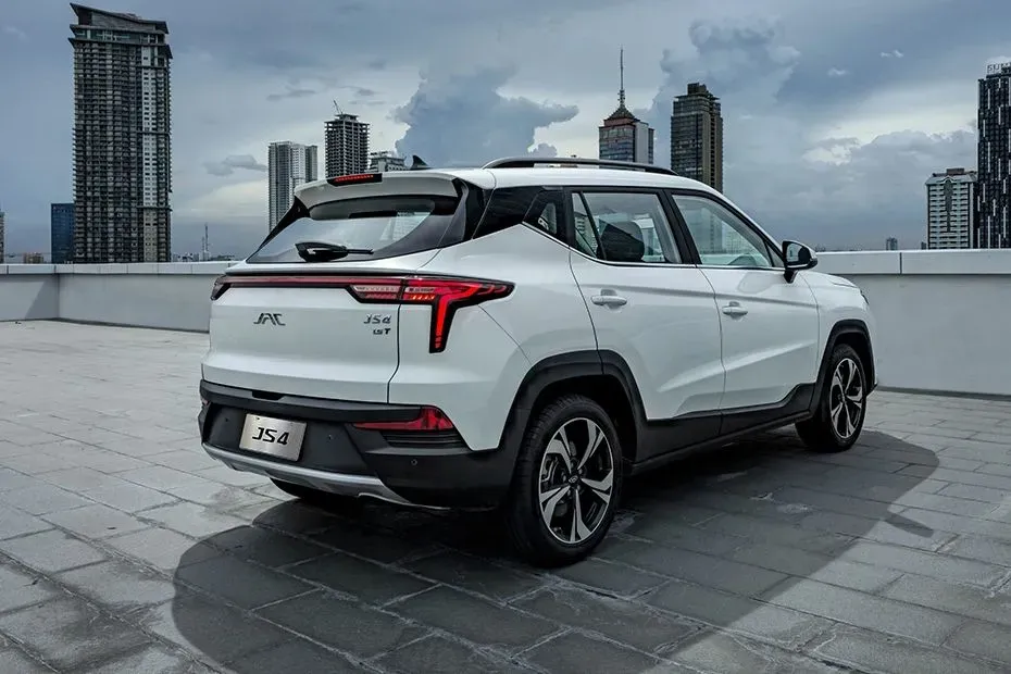 جاك JS4 exterior - Rear Left Angled