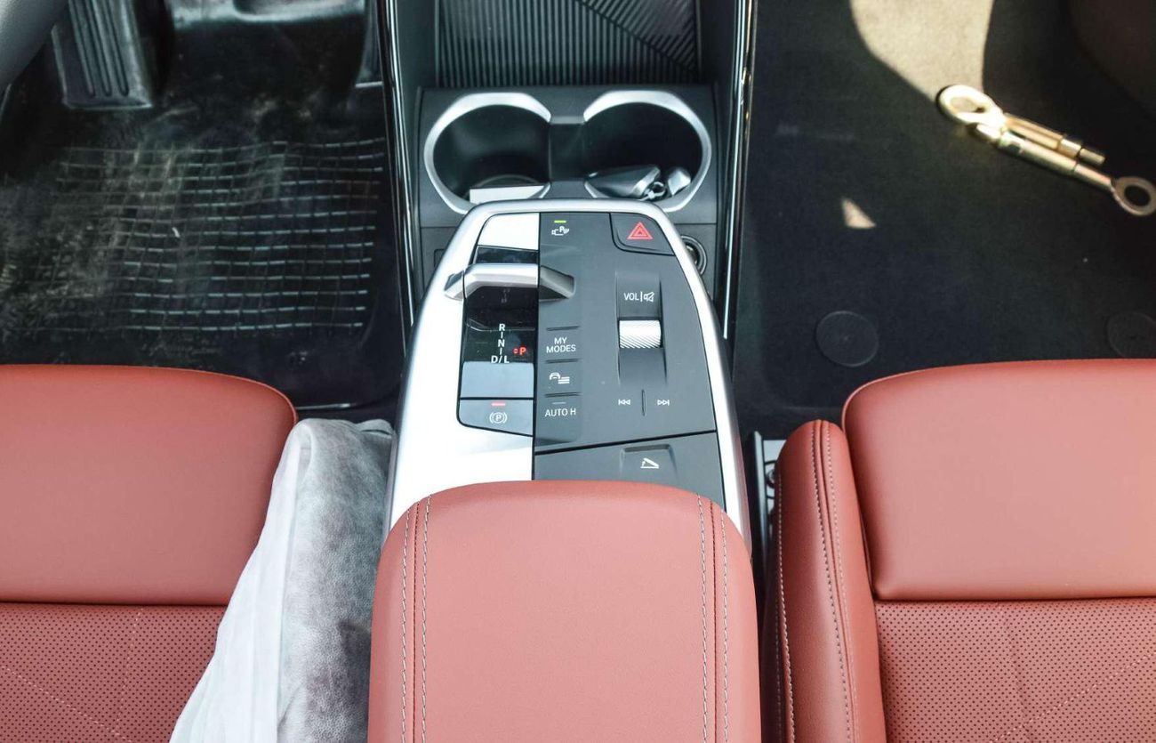 بي أم دبليو X2 BMW X2 SDRIVE 25i 2.0L FWD SUV 2025