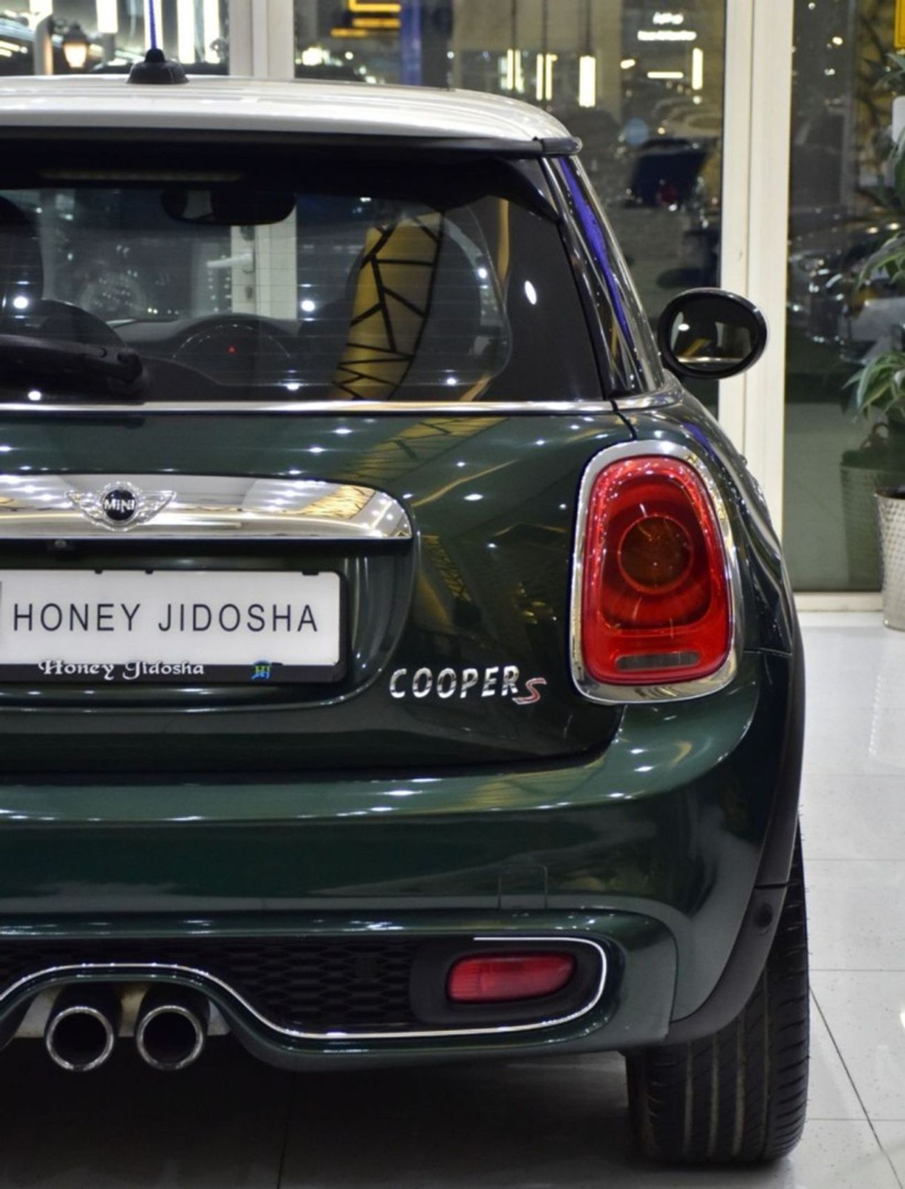 Mini Cooper S EXCELLENT DEAL for our Mini Cooper S ( 2018 Model ) in Green Color GCC Specs