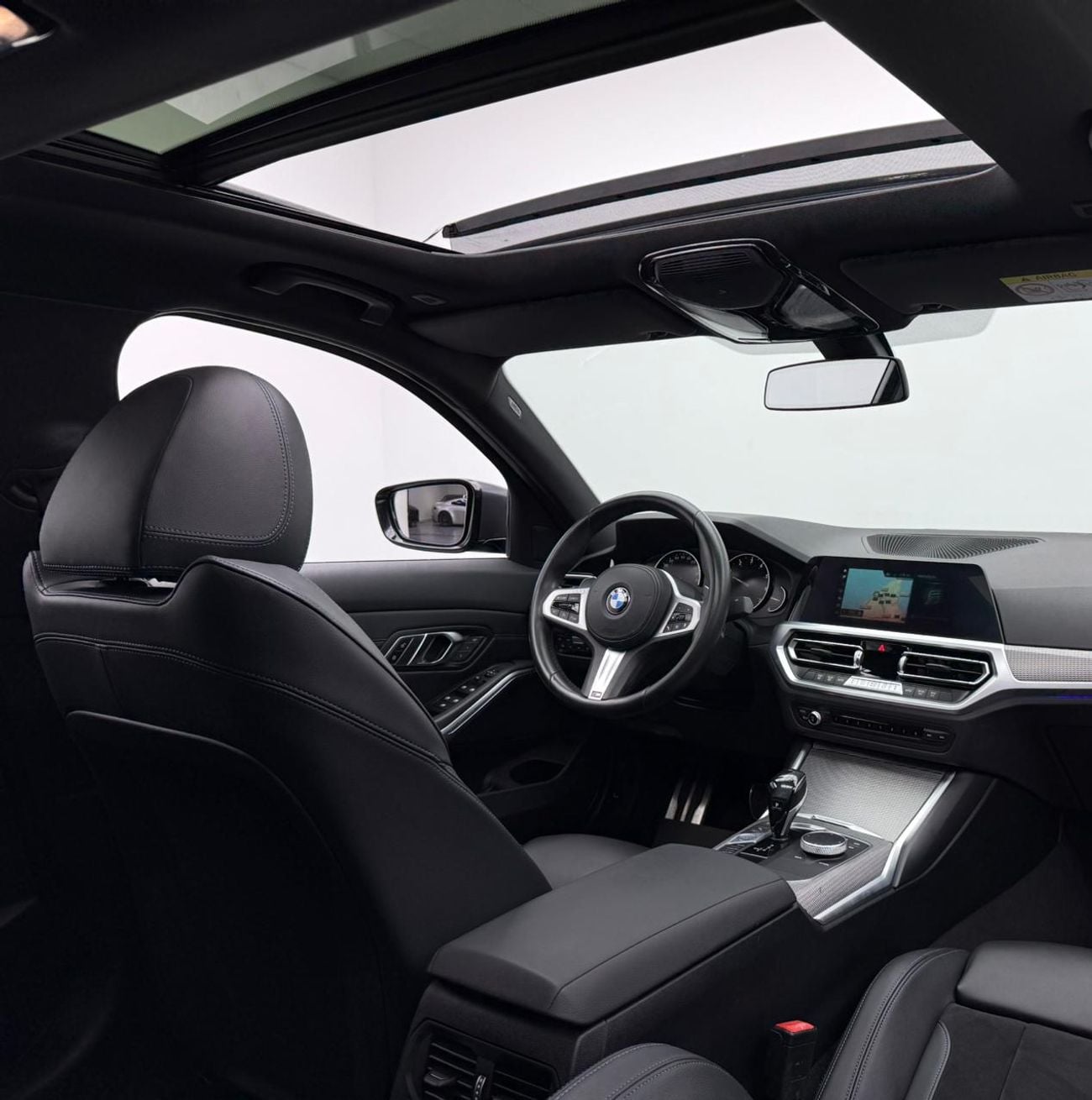BMW 330i 2019 BMW 330i M-Sport, 1 Year Unlimited Kms Warranty, Full BMW Service History, GCC