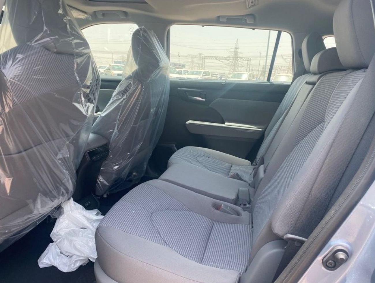 Toyota Highlander 2022 2.5L GLE HYBRID 4x4 FOR EXPORT