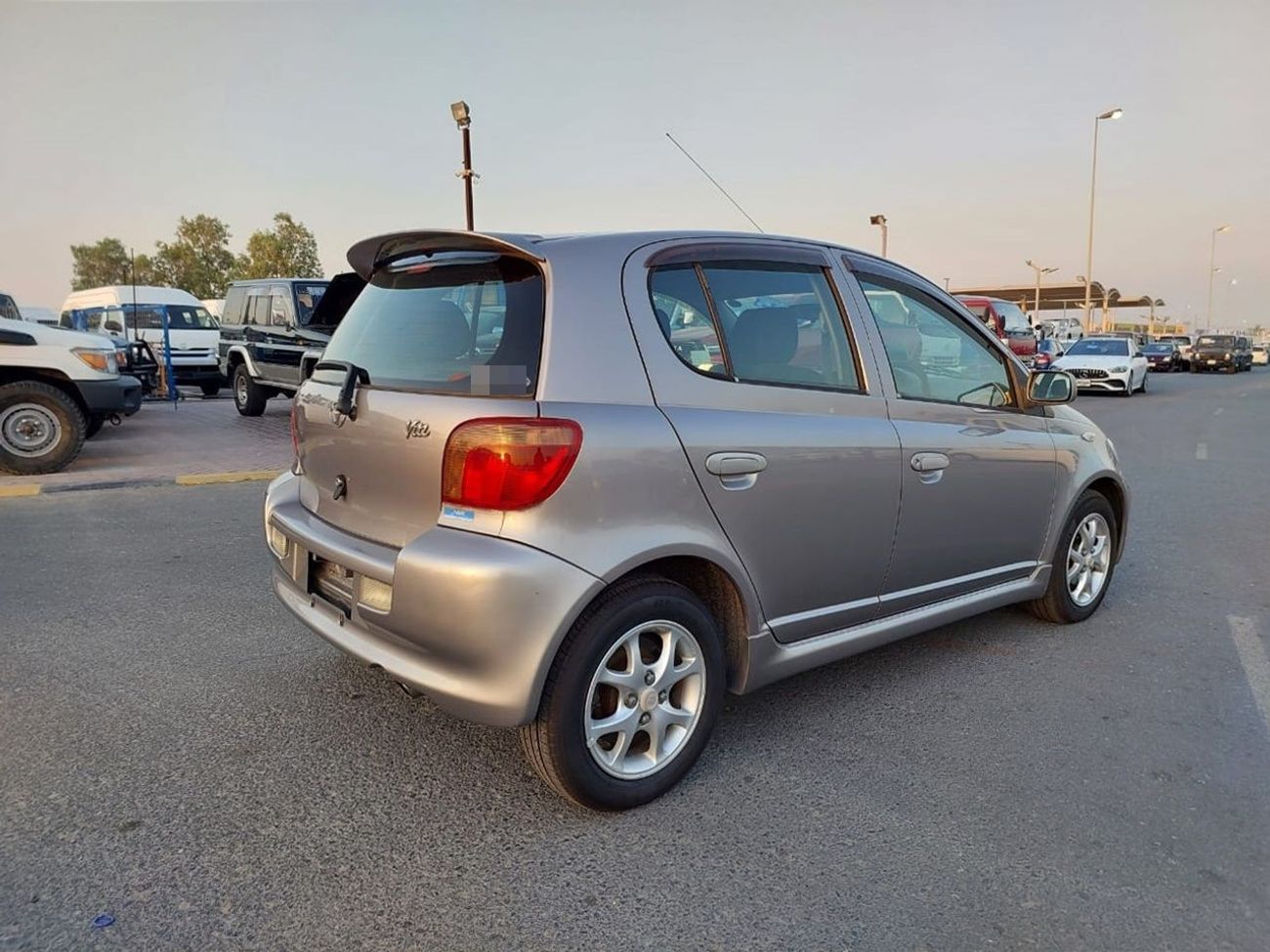 Toyota Yaris TOYOTA VITZ RIGHT HAND DRIVE(PM61356)