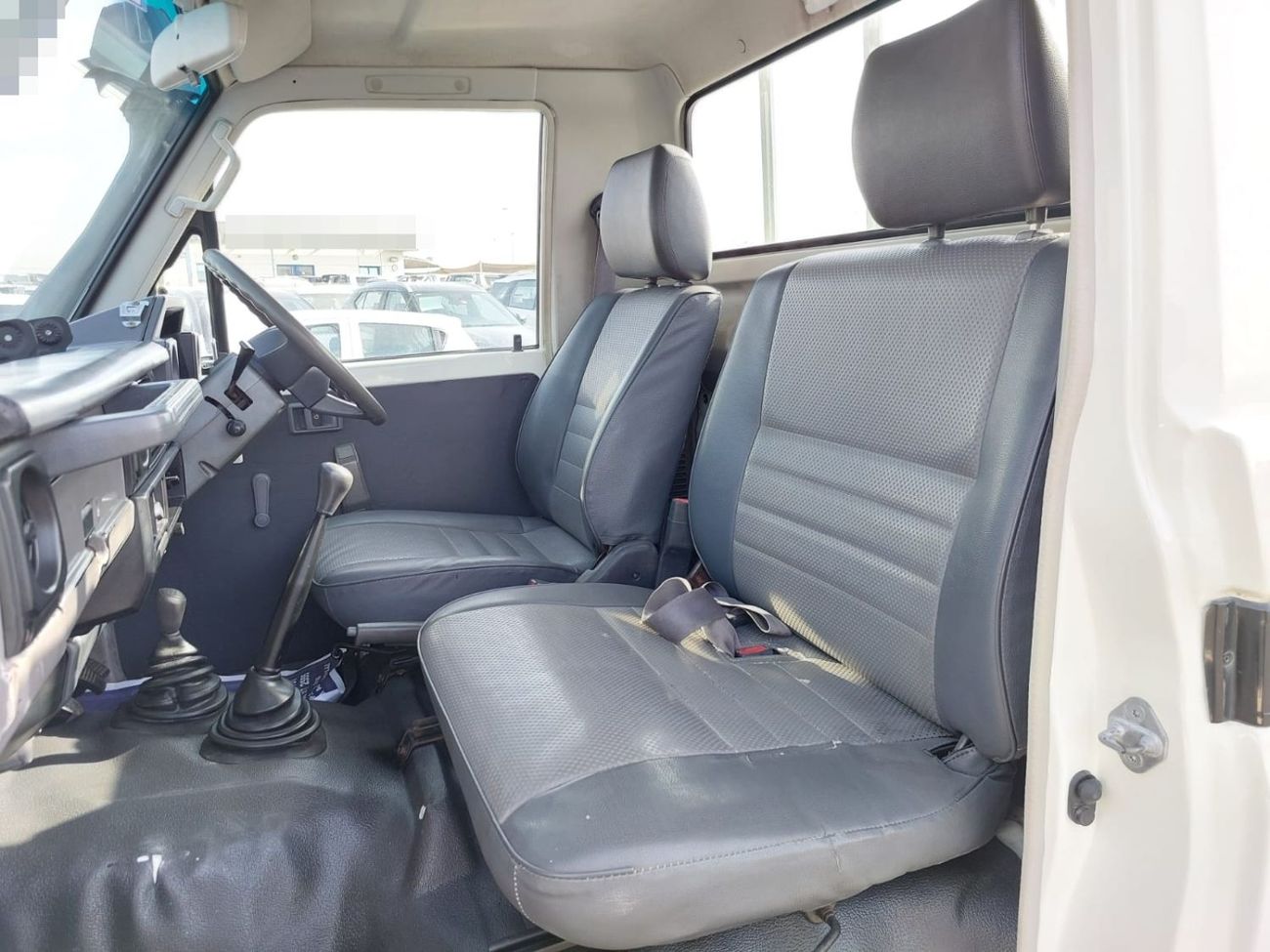 Toyota Land Cruiser TOYOTA LAND CRUISER PICK UP RHD 2001 MODEL 4.2 L DIESEL MANUAL(PM17402)