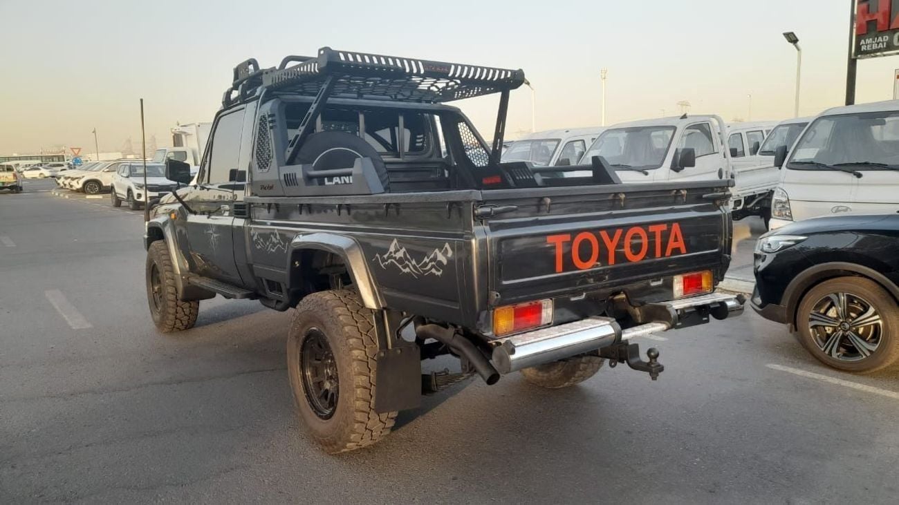 تويوتا لاند كروزر بيك آب RHD SINGAL CAP V8 MANUAL