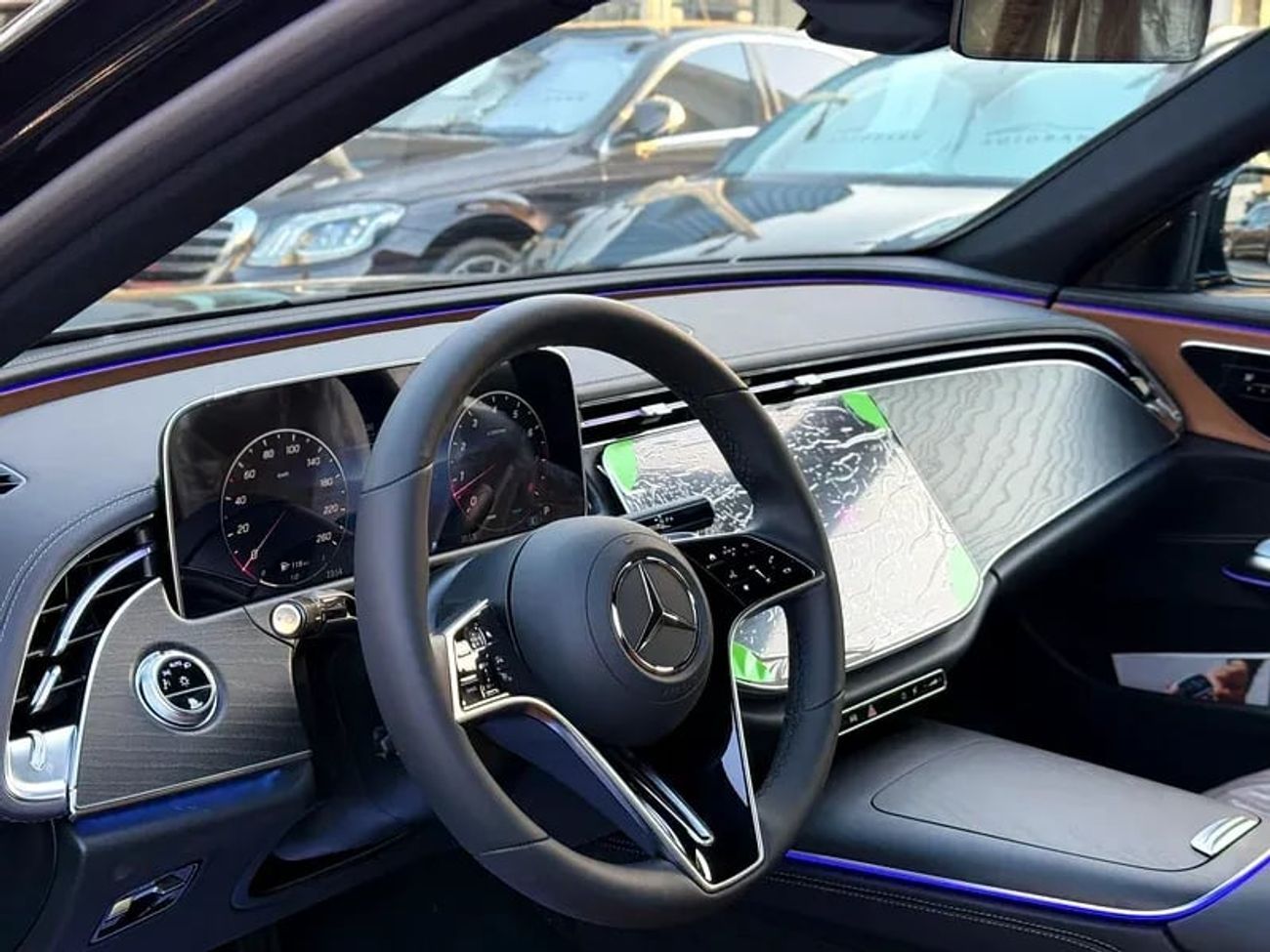 مرسيدس بنز E200 2.0L