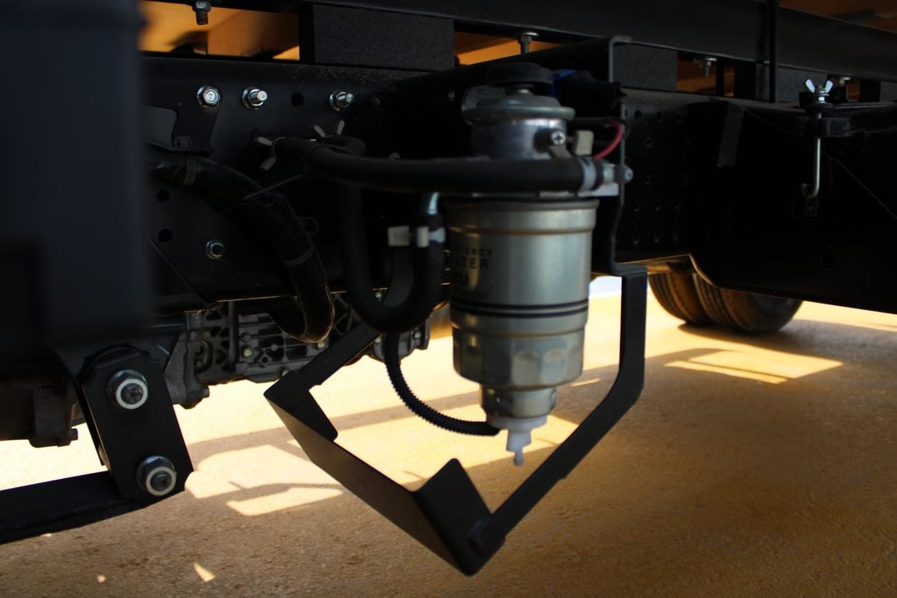 إيسوزو NPR شاحنة تجارية إيسوزو NPR 71 | ديزل موثوق | صفقات بالجملة | تصدير |