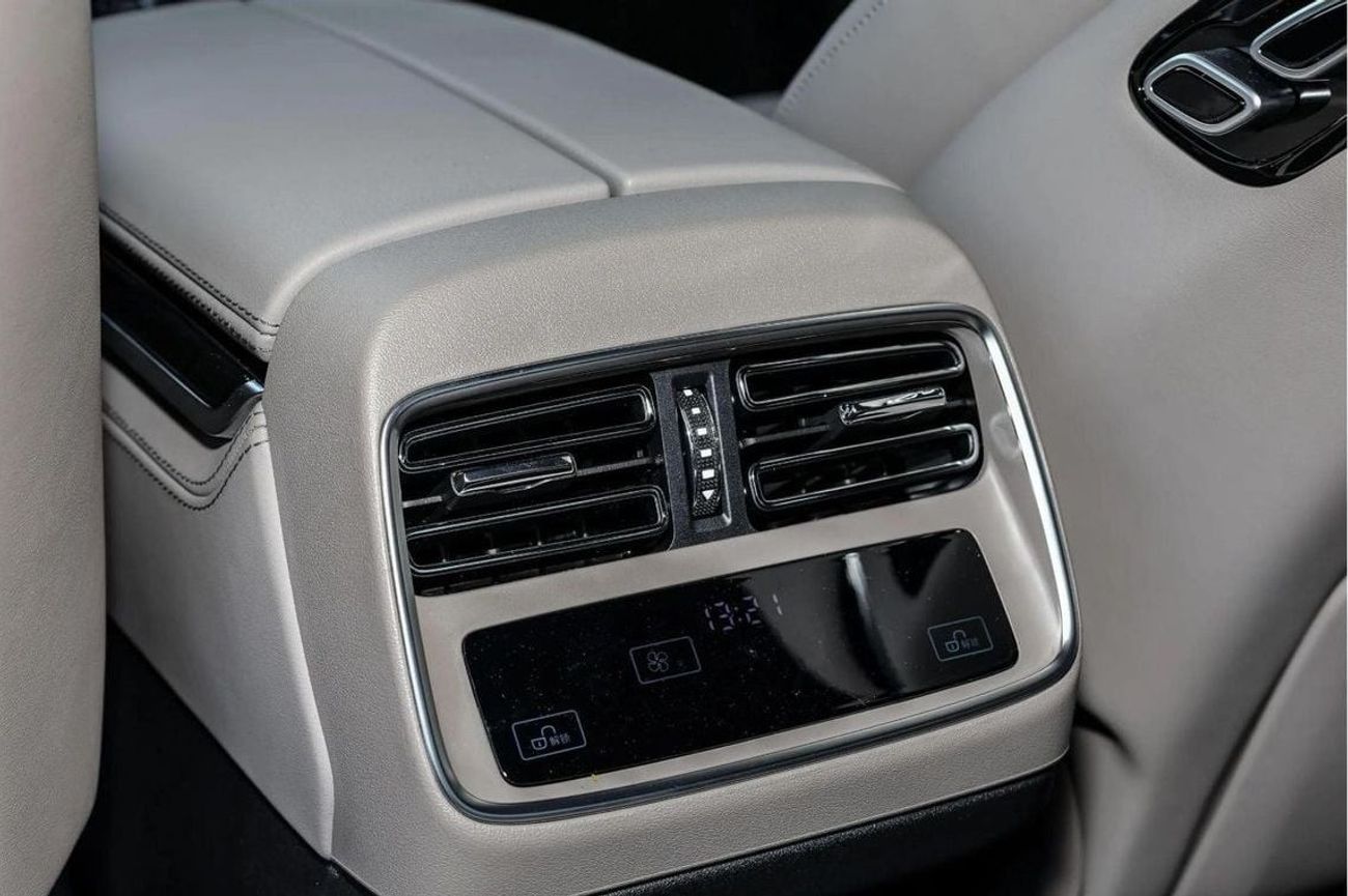 BYD HAN HAN EV 701KM