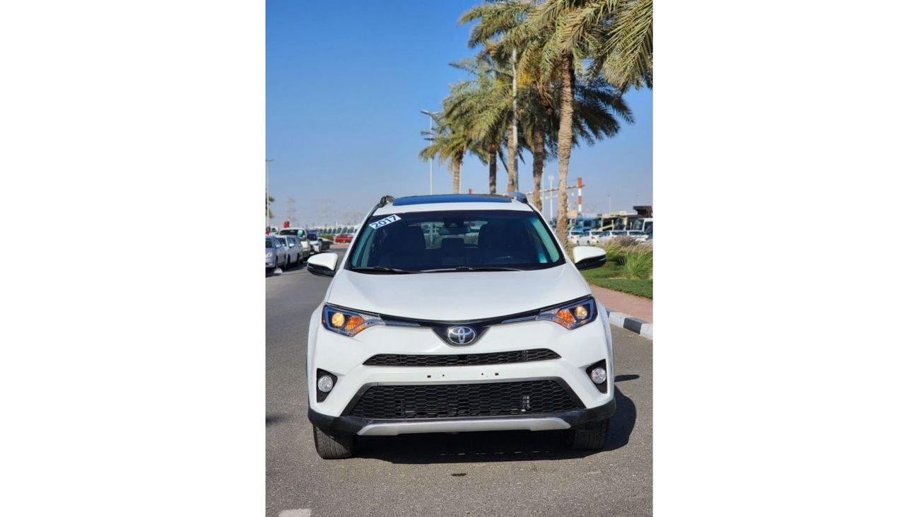 Toyota RAV4 EX TOYOTA RAV4 XLE 2017 FULL OPTION