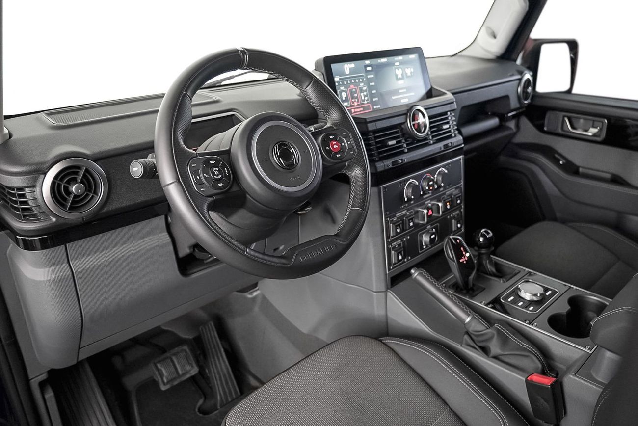 إينيوس غرينادير Belstaff