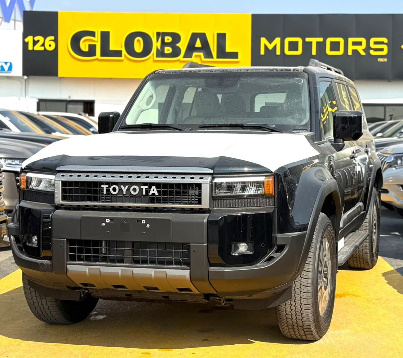 تويوتا برادو TOYOTA PRADO  2.4 L     V4  MODEL 2026  HP.    264 INTERIOR BAGE  COLLAR black