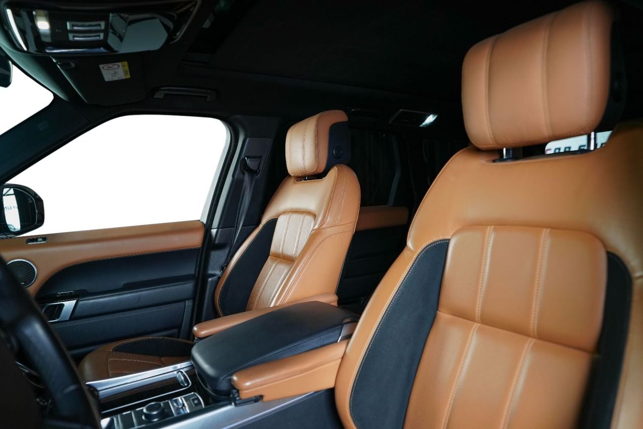 Land Rover Range Rover Sport HSE DYNAMIC GCC-Land Rover FSH-low mileage-Two Tone Interior-Just Been serviced
