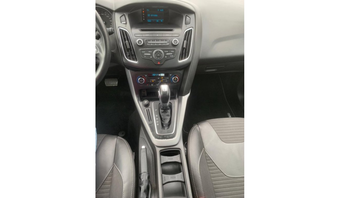 فورد فوكاس Mercedes C200_Gcc_2017_Excellent_Condition _Full option