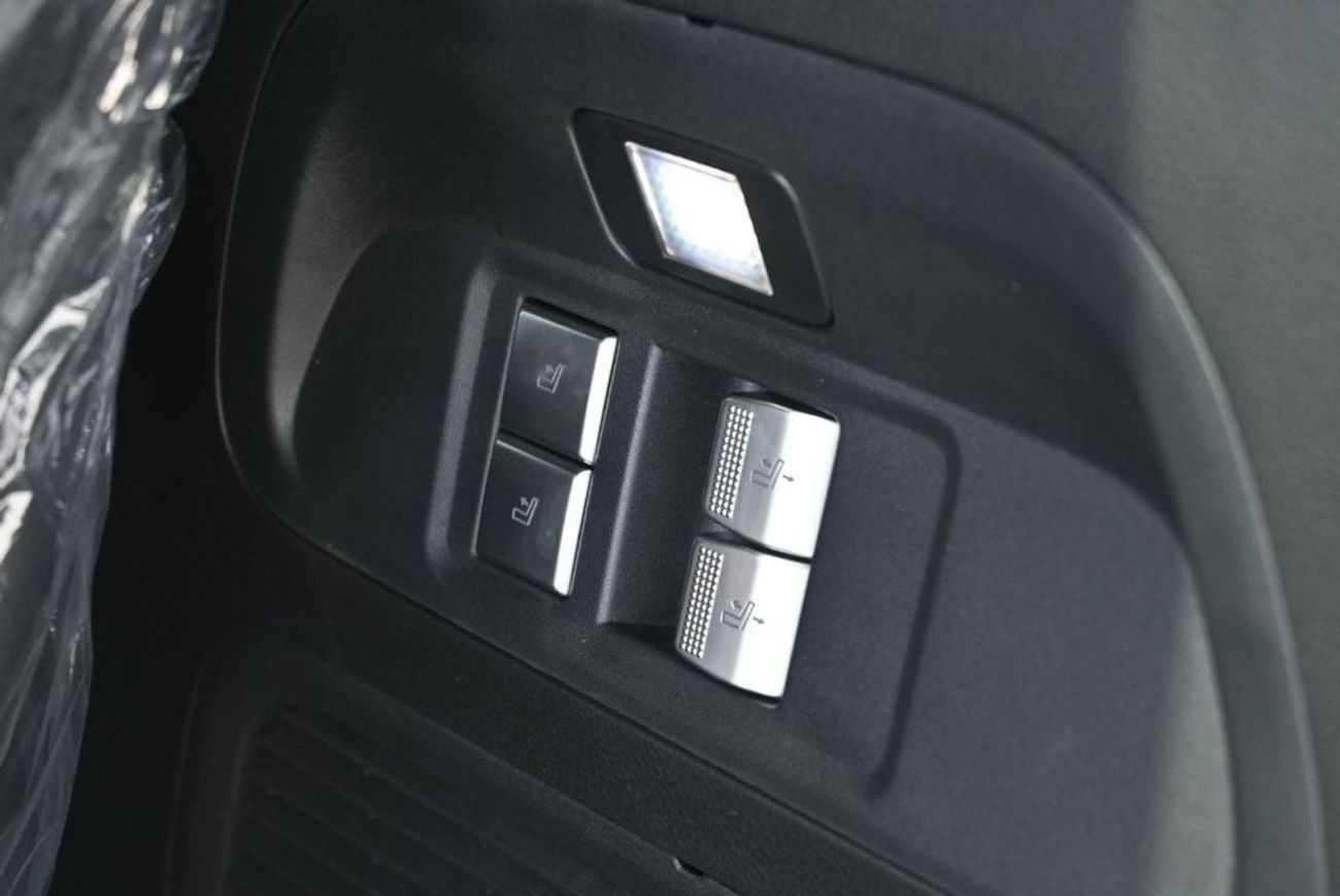 جي إي سي GS 8 GAC GS8 2.0L Turbo, 4WD, 8 Speed AT, 7 Seater, Color Grey, Model 2024