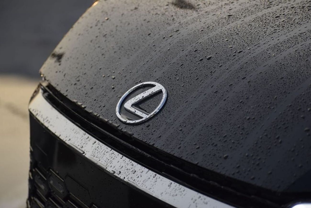 Lexus LM 350h LEXUS LM350H HYBRID 2025 4 SEATER(VIP) EURO SPEC