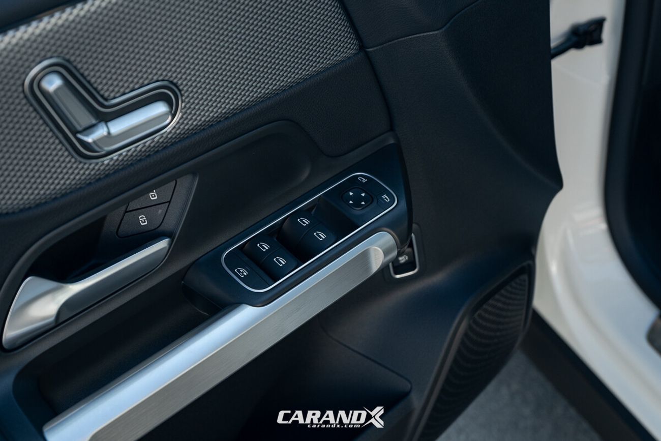 مرسيدس بنز GLB 200 Mercedes-Benz GLB 200 1.3 TURBO 2024