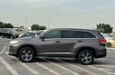 تويوتا هايلاندر 2018 Toyota Highlander LE+ 2.7L V4 - FWD - Petrol - Rare Stock - 7 Seater Rear CAM - 58,200 mileage 