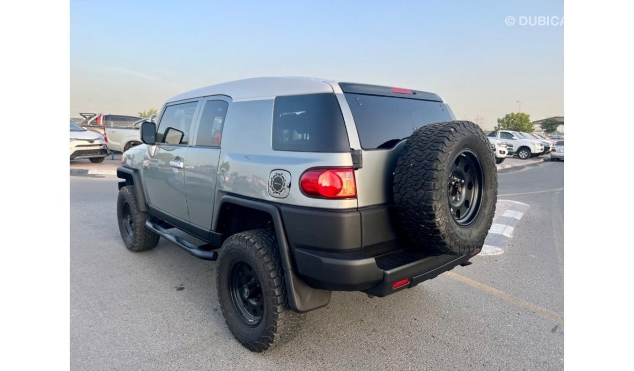 Toyota FJ Cruiser 2010 4x4 RUN AND DRIVE USA IMPORTED -- ONLY FOR EXPORT!!