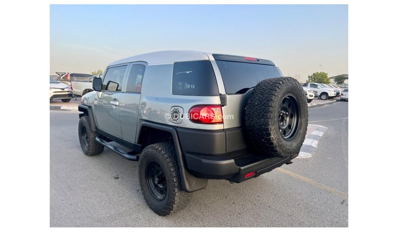 تويوتا إف جي كروزر 2010 4x4 RUN AND DRIVE USA IMPORTED -- ONLY FOR EXPORT!!