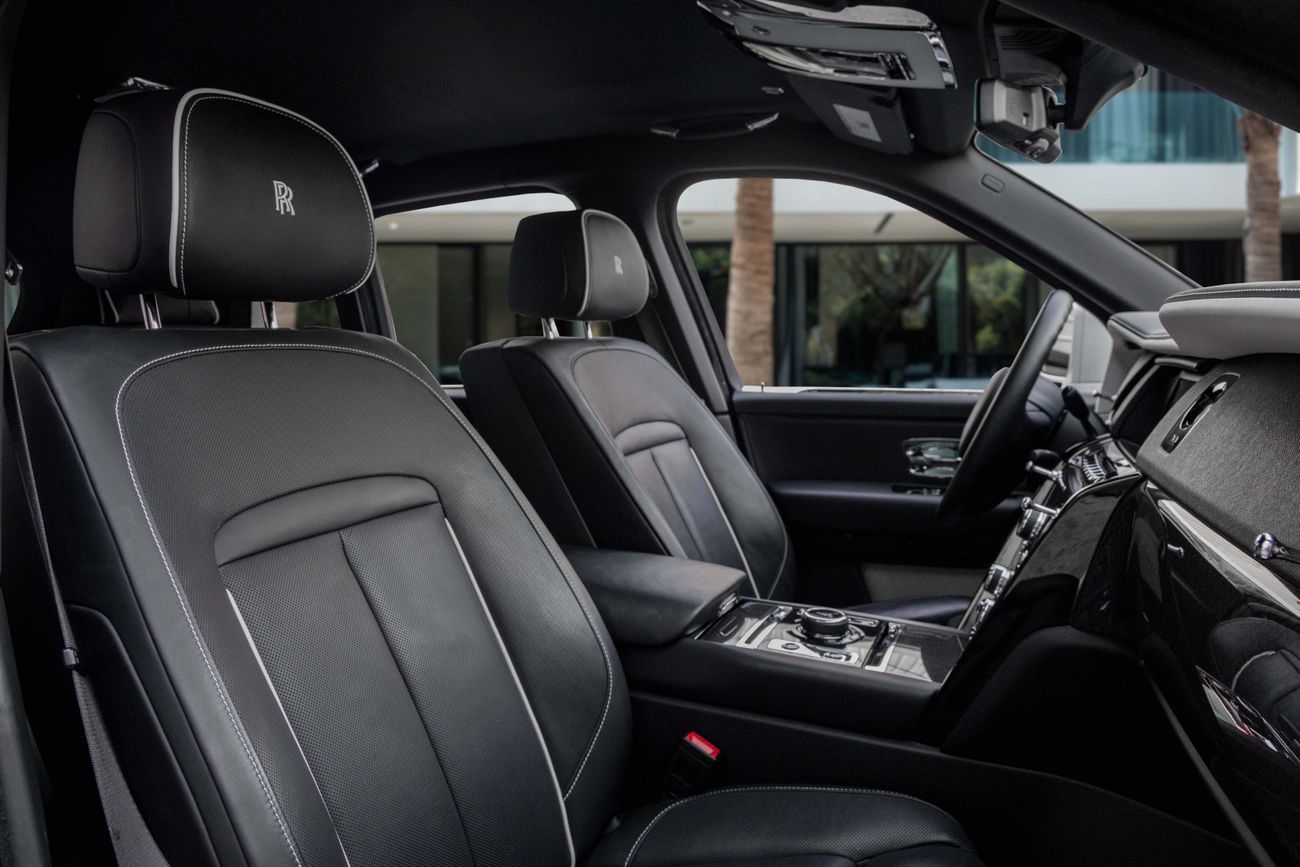 Rolls Royce Cullinan Rolls-Royce Cullinan Black Badge | 26,438 P.M | 0% Downpayment | Perfect Condition!