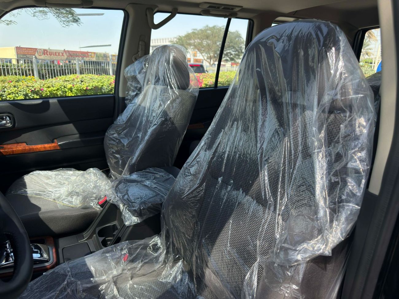 Nissan Patrol Safari Safari 4.8L A/T GCC SPEC ASTORA EDITION