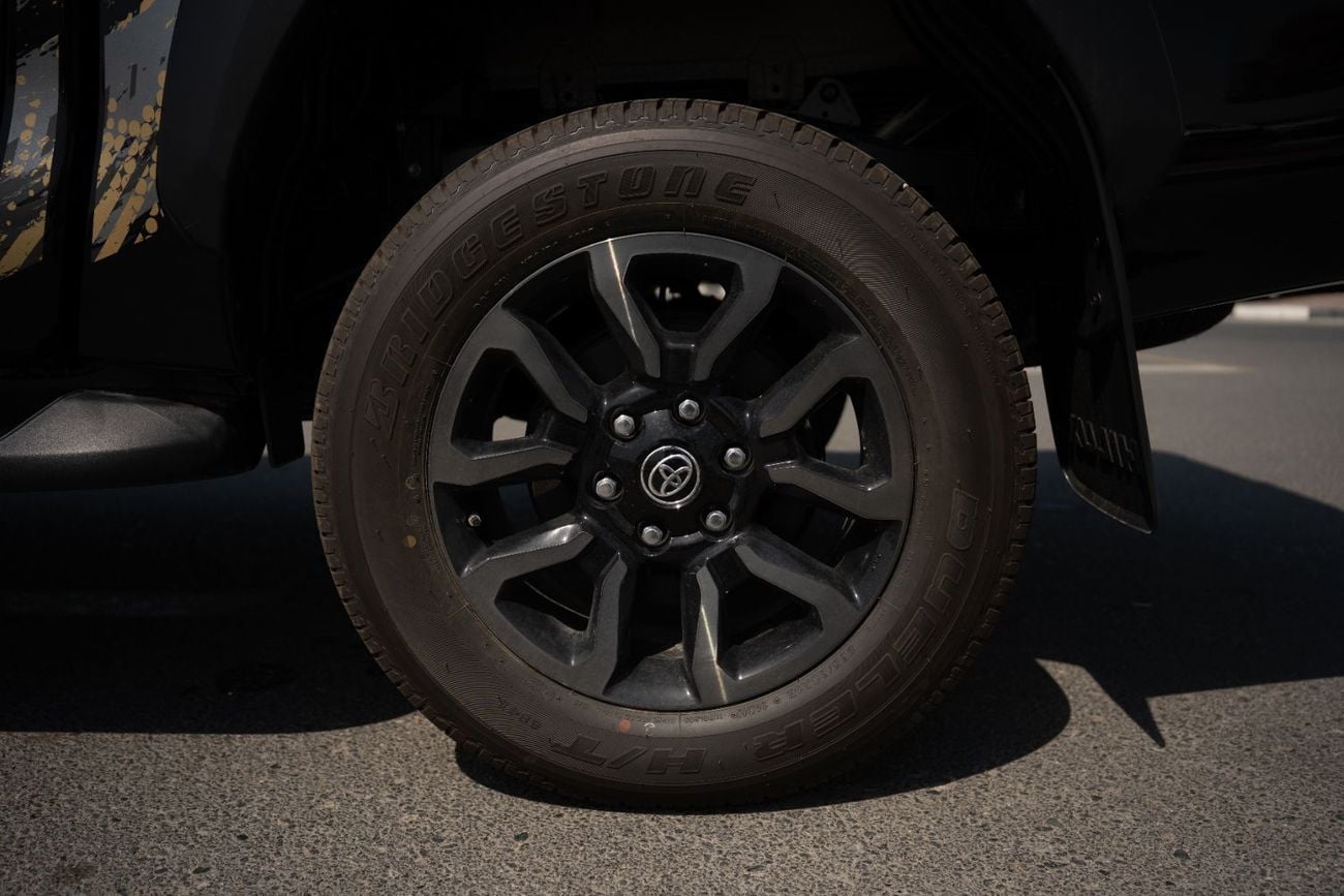 تويوتا هيلوكس ADVENTURE Toyota Hilux Adventure 2025 4.0L Petrol Double Cab Pickup  4WD