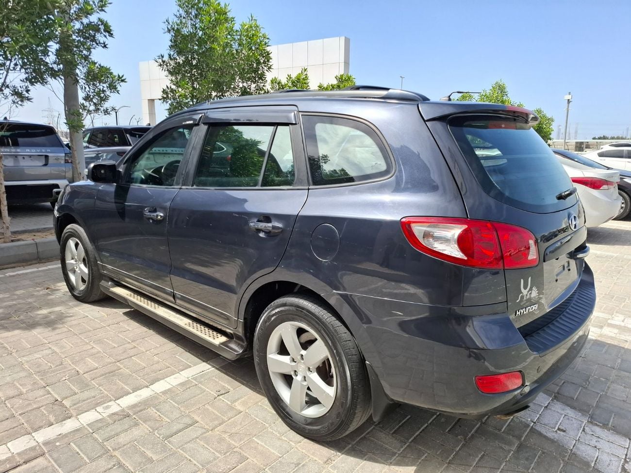 هيونداي سانتا في هيونداي سانتا-فيه 2009