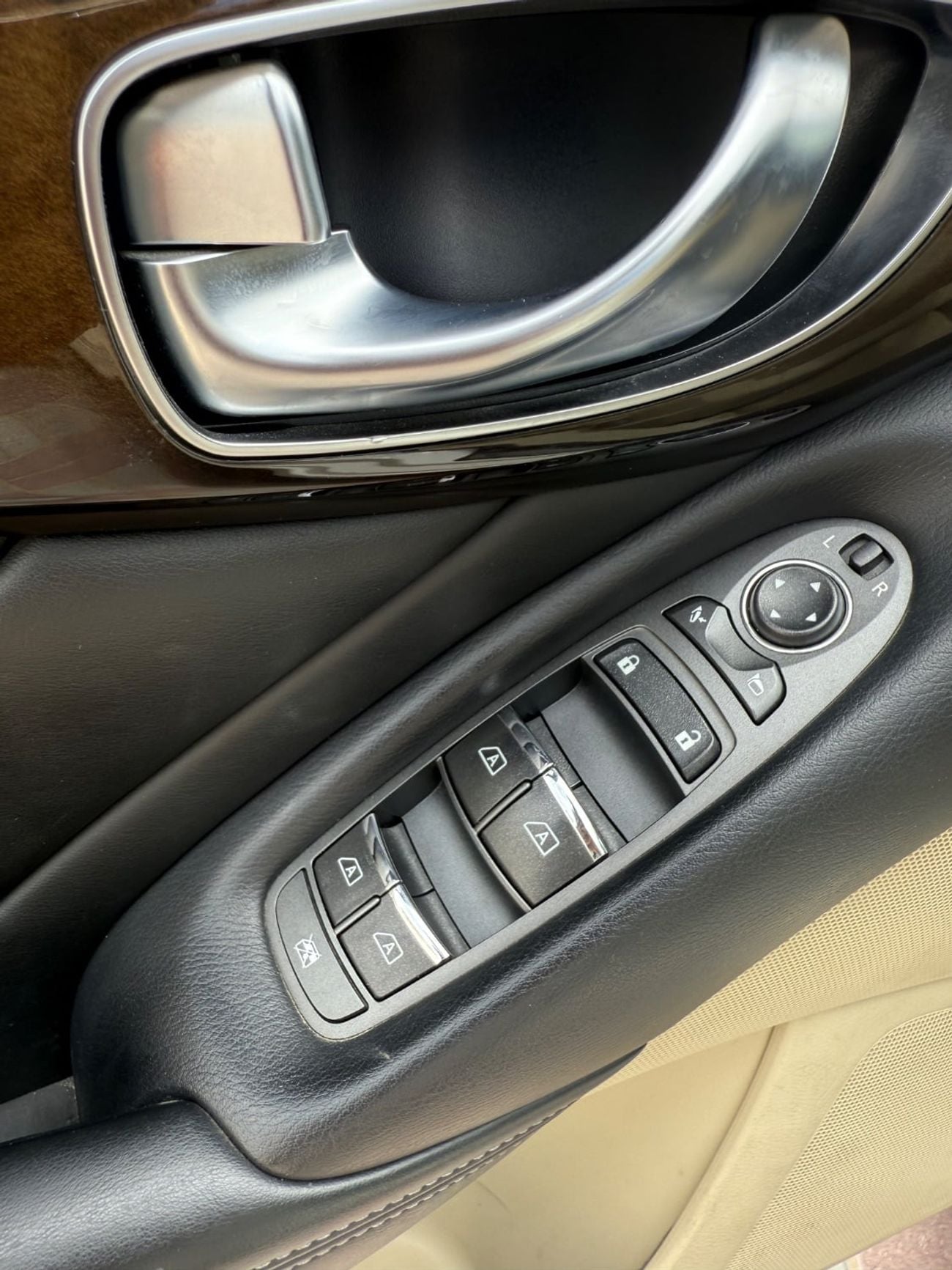 إنفينيتي Q50 LUXE WOOD
