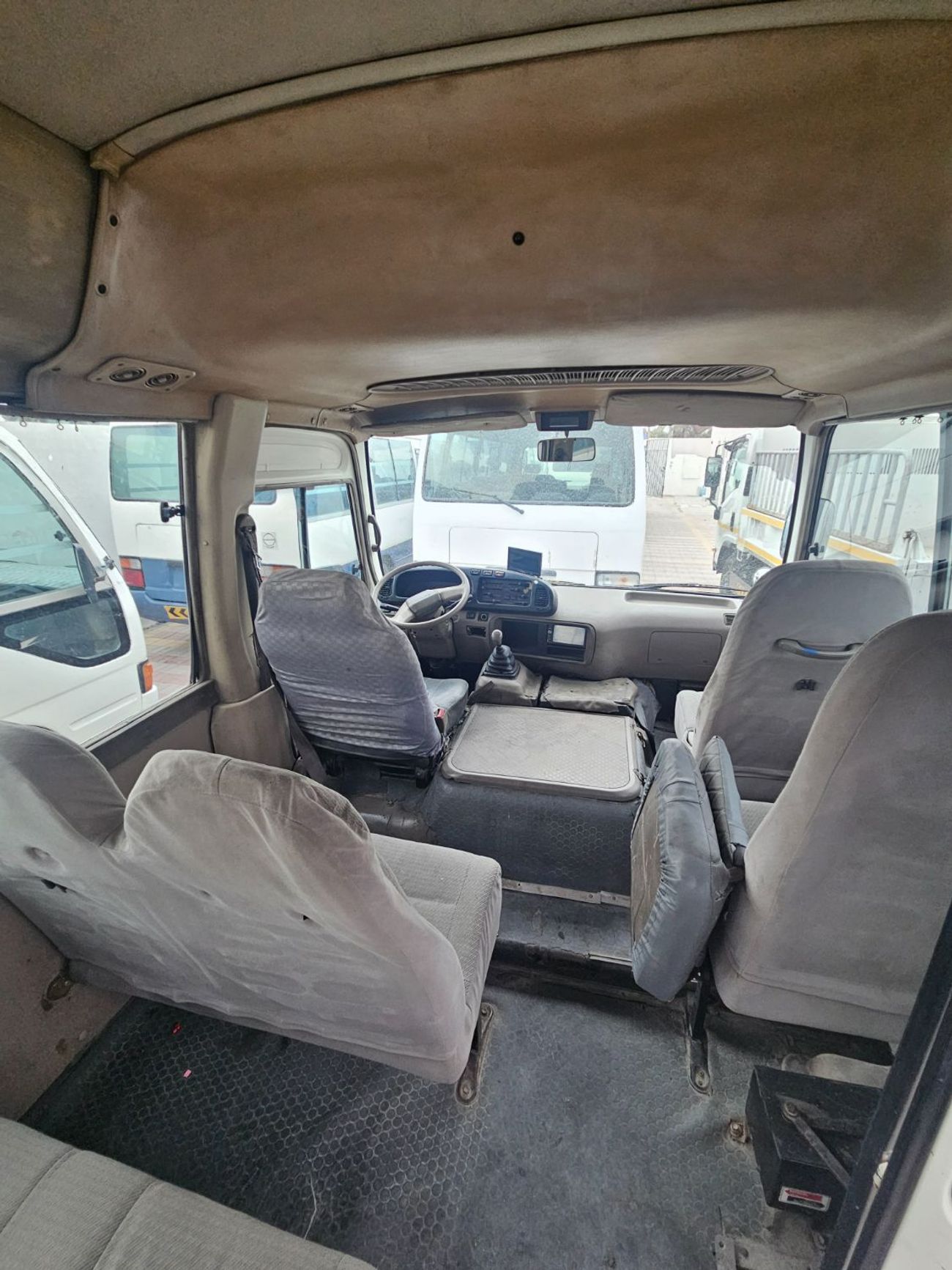 تويوتا كوستر 