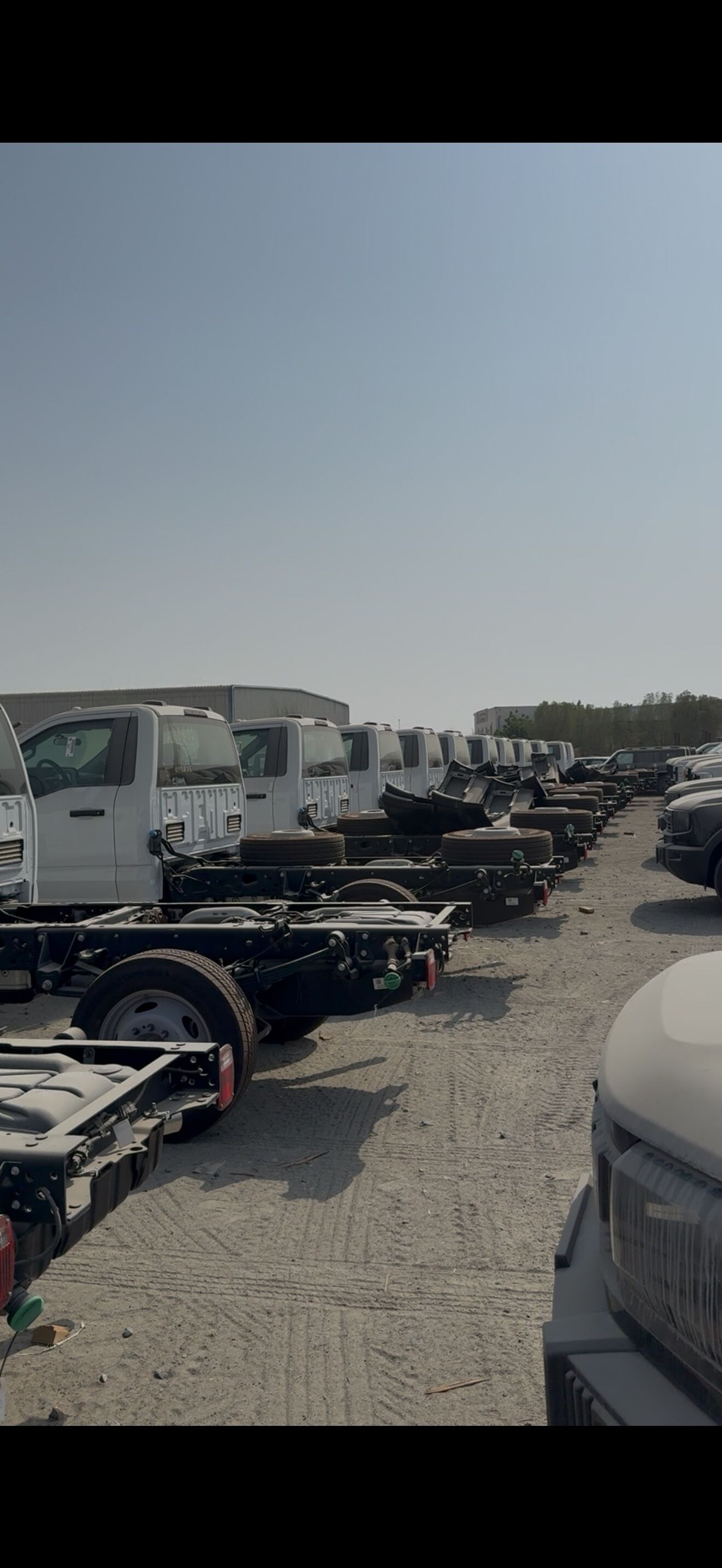 Ford F 550 XL CHASSIS CAB 4x4 6.7L POWER STROKE V8 TURBO DIESEL