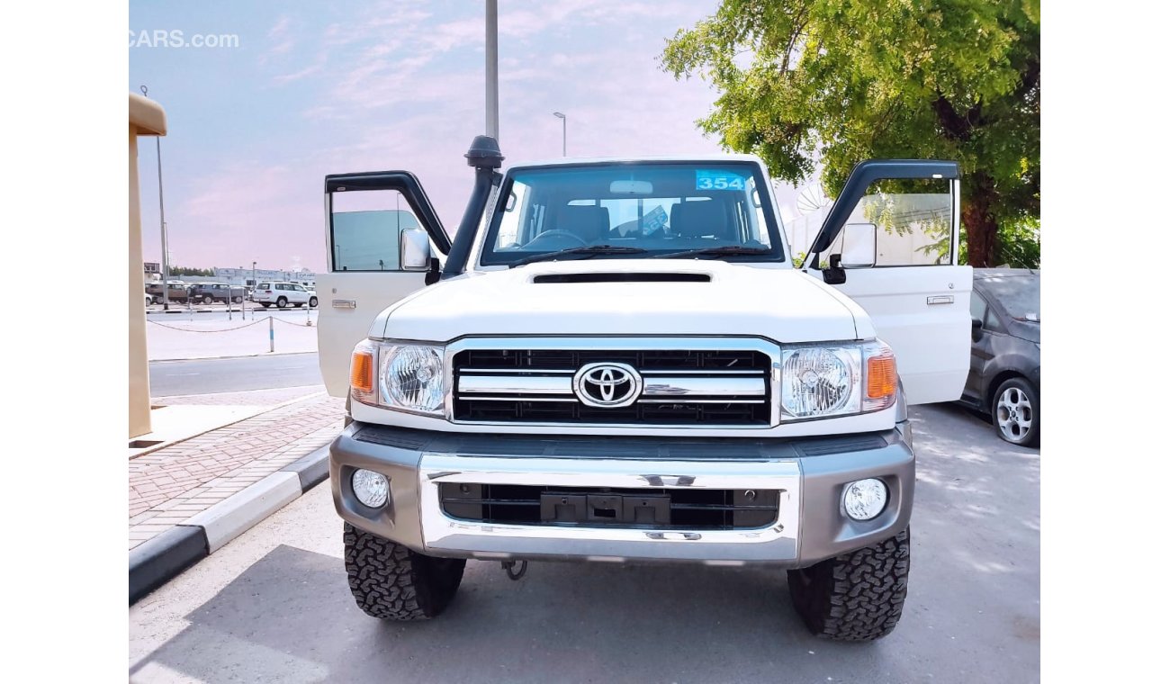Toyota Land Cruiser Pick Up X