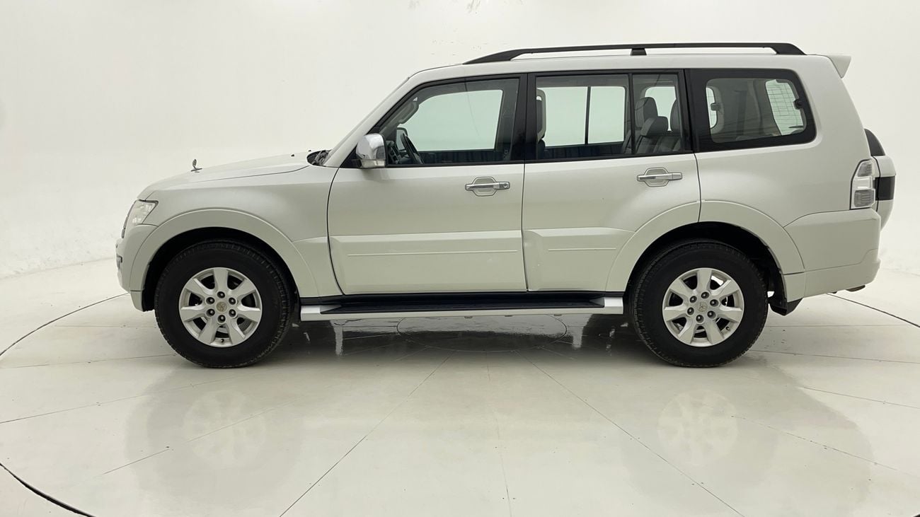 Mitsubishi Pajero GLS TOP 3.5 | Zero Down Payment | Free Home Test Drive