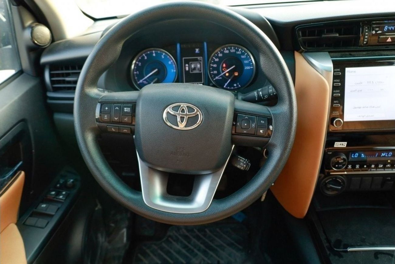Toyota Fortuner Toyota Fortuner SR5 2.7L petrol 7Seats 4WD full option 2024