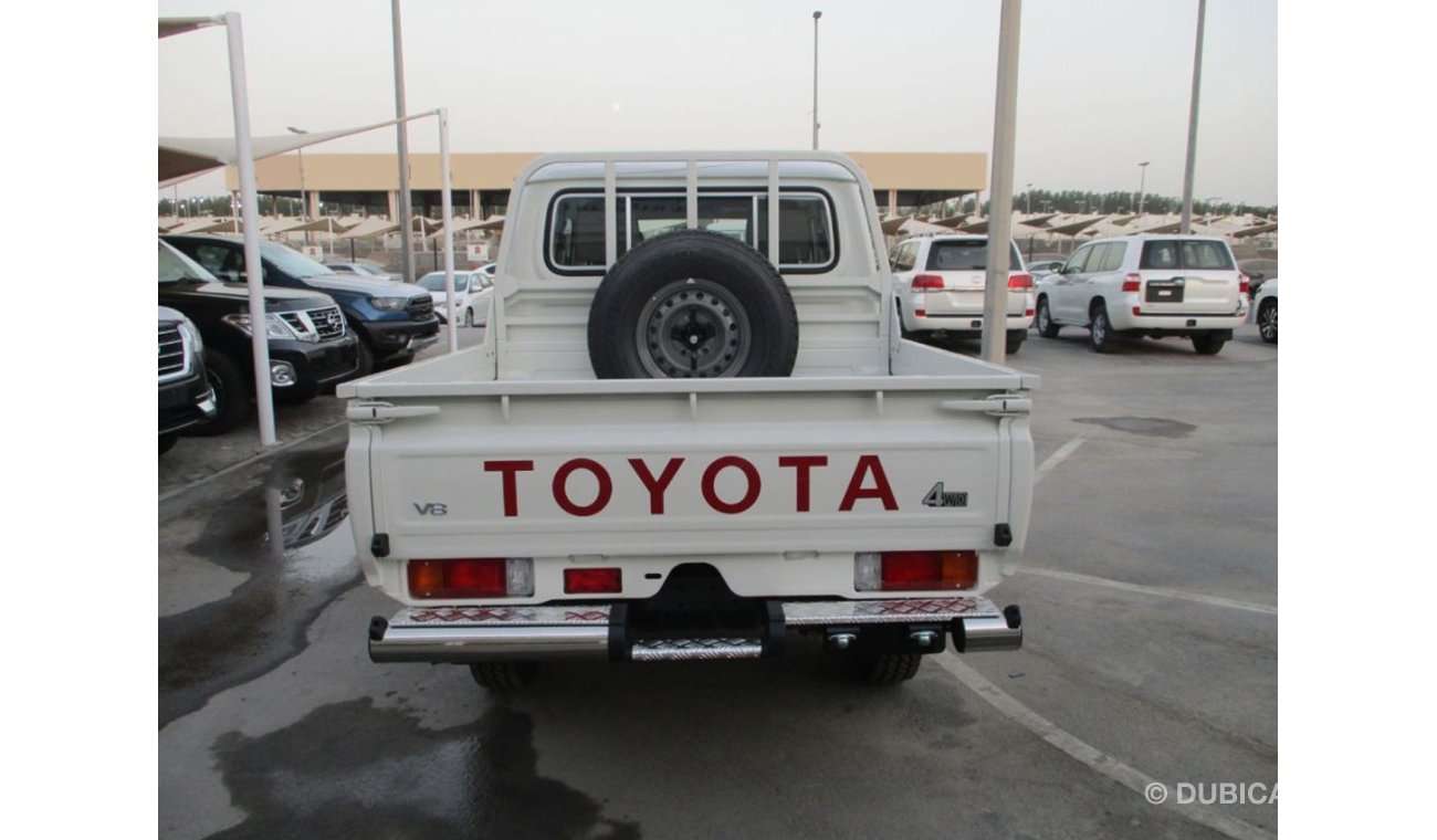 Toyota Land Cruiser Pick Up 79 4.5L Diesel Double Cab STD  Manual