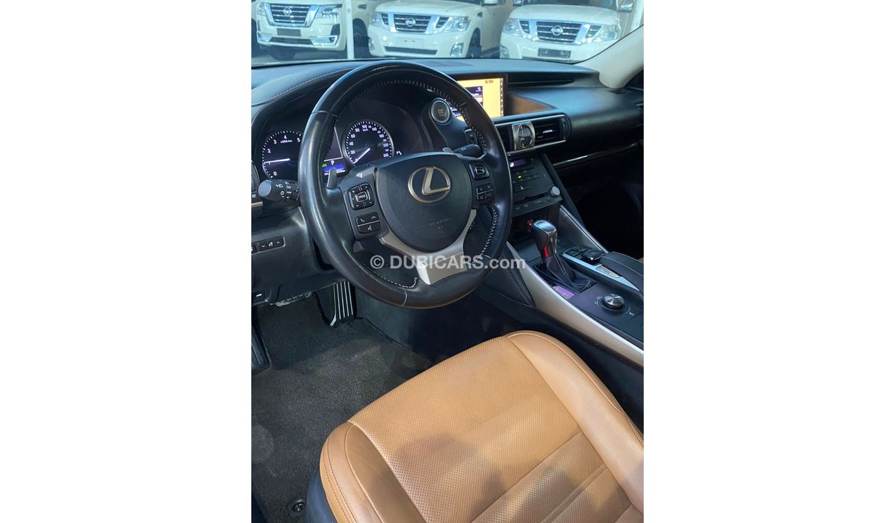 Lexus IS350 Platinum