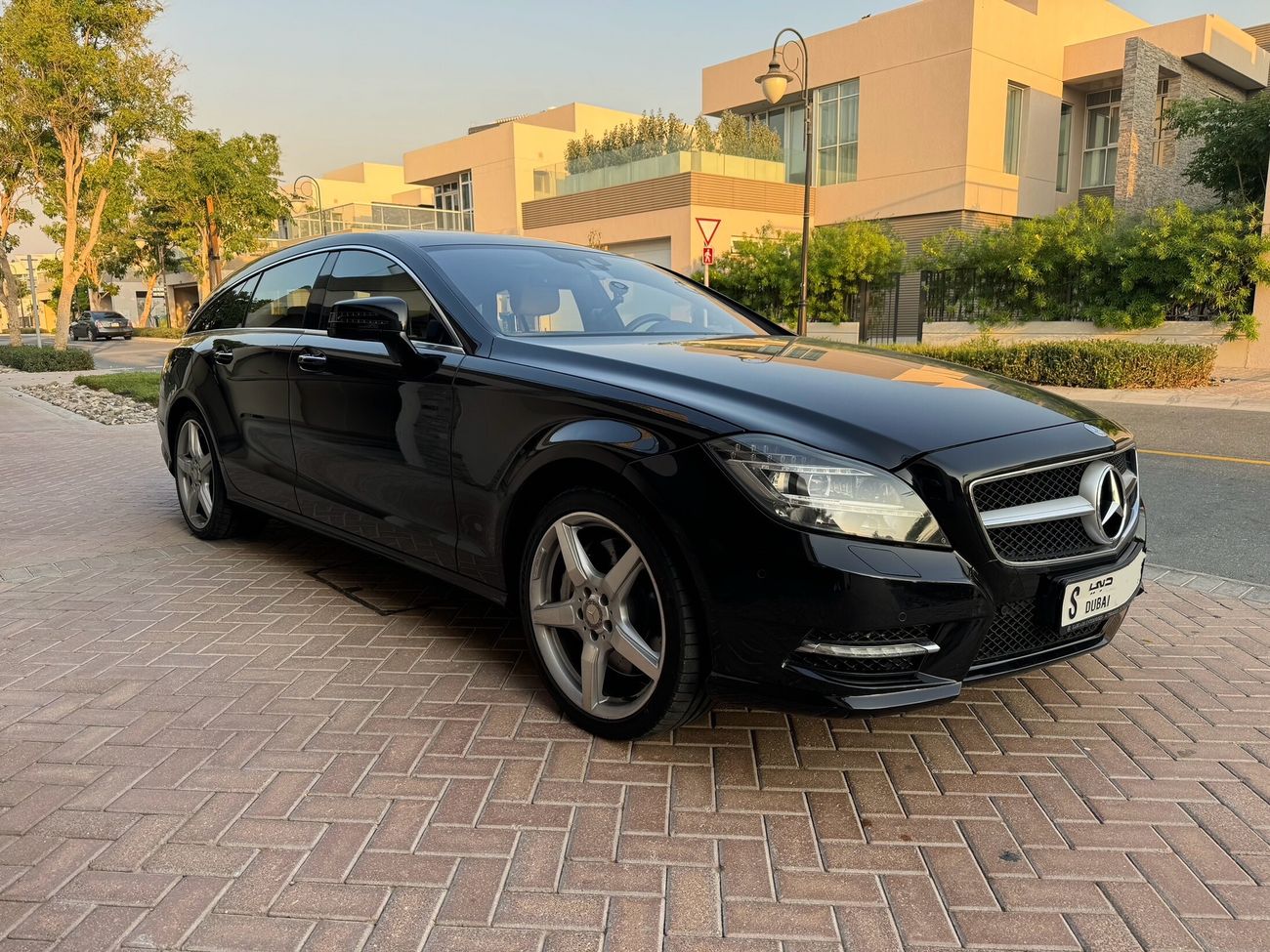 Mercedes-Benz CLS 500 Shooting Brake 4.7L V8