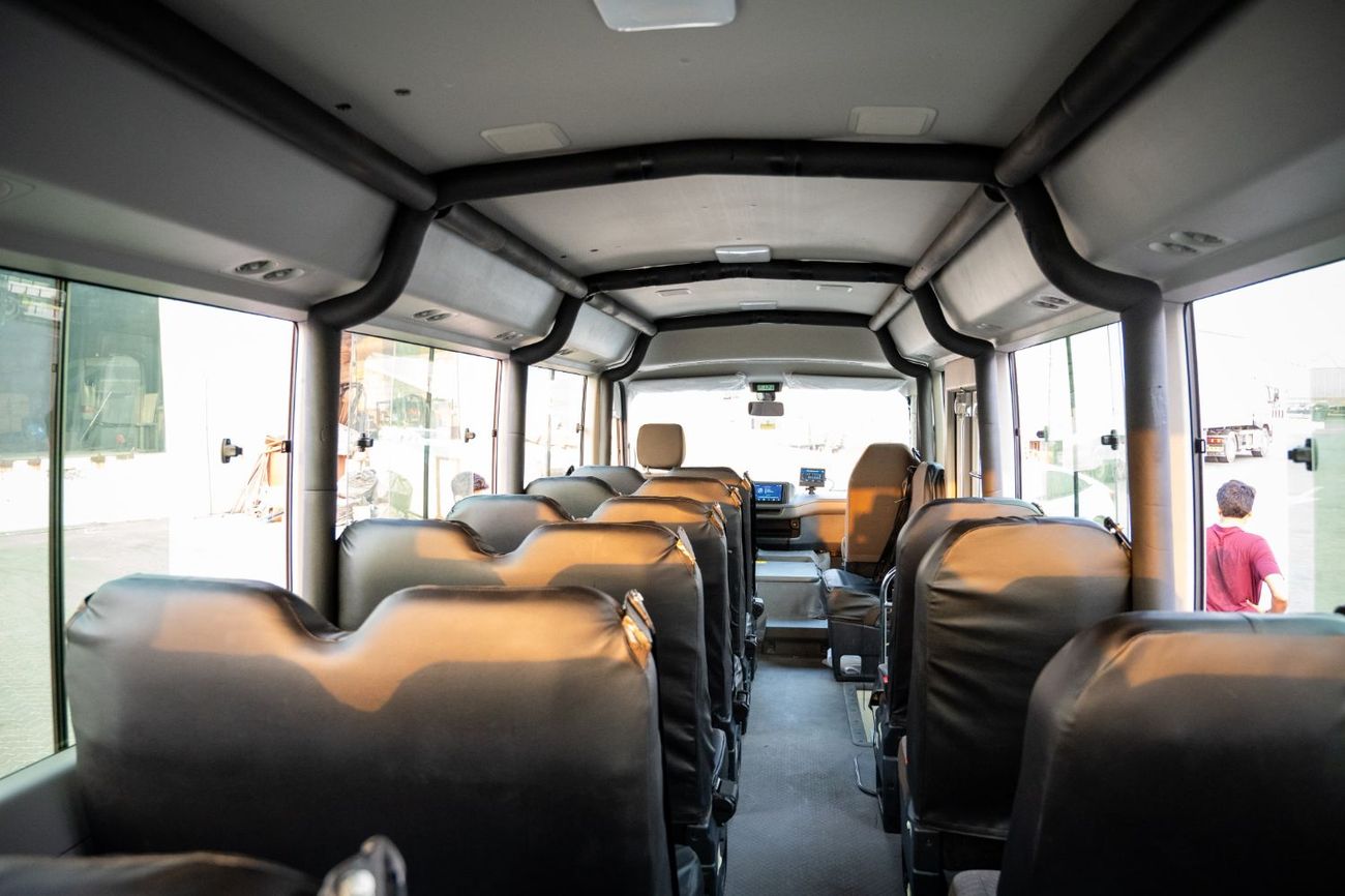 تويوتا كوستر 4.2 DSL MANUAL BUS 30 SEATS | 4x4