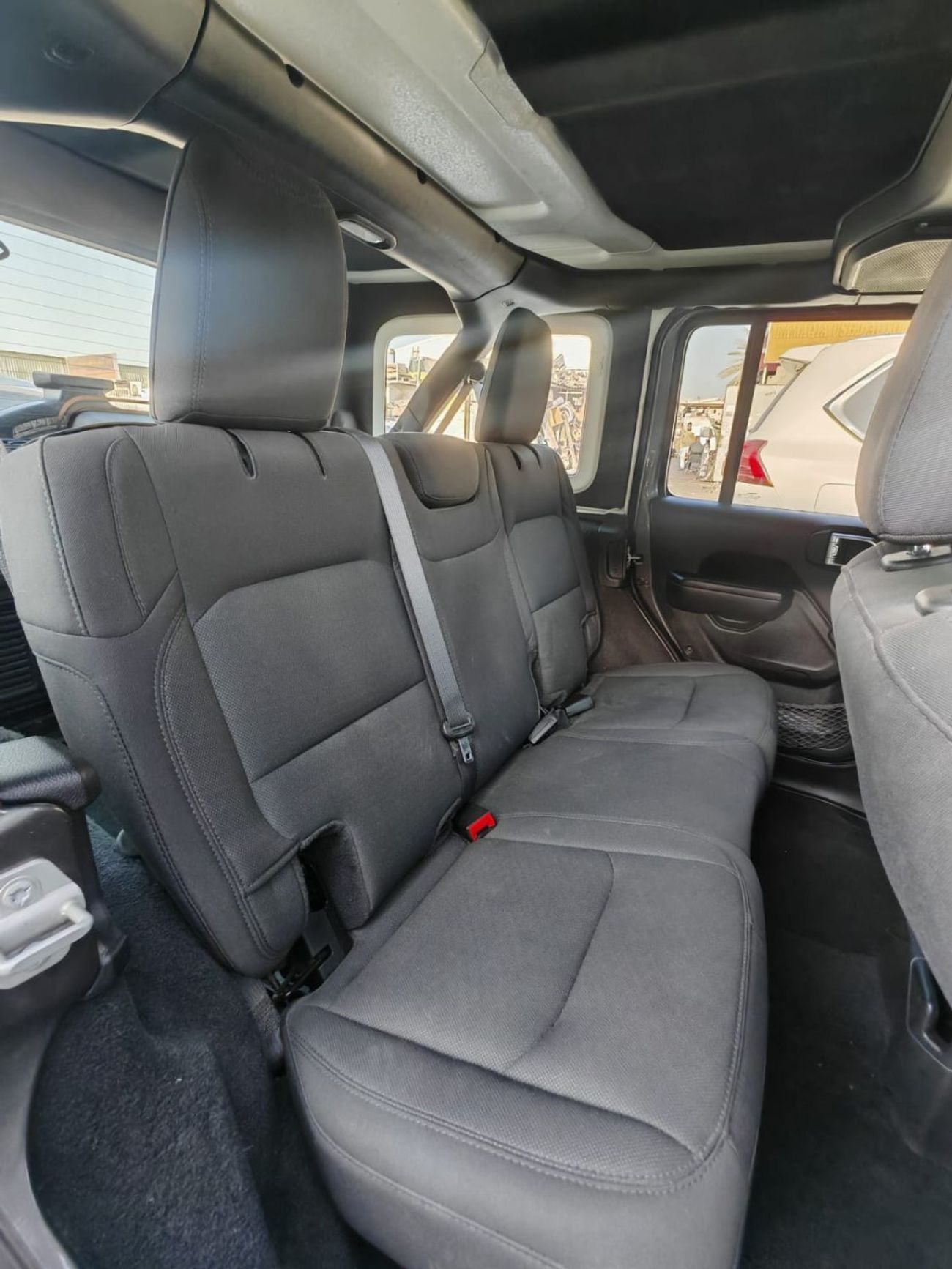 Jeep Wrangler Unlimited Rubicon 2.0L A/T