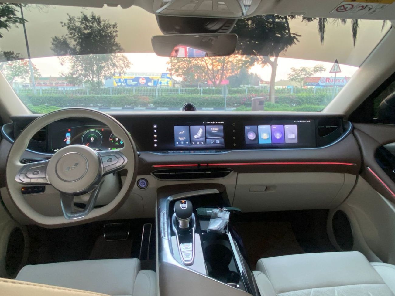 ربدان وان SUMMER OFFER - RABDAN ONE V6 2022 - GCC SPECS - WARRANTY - FULL SERVICE HISTORY - 2 KEYS  21 000 KM