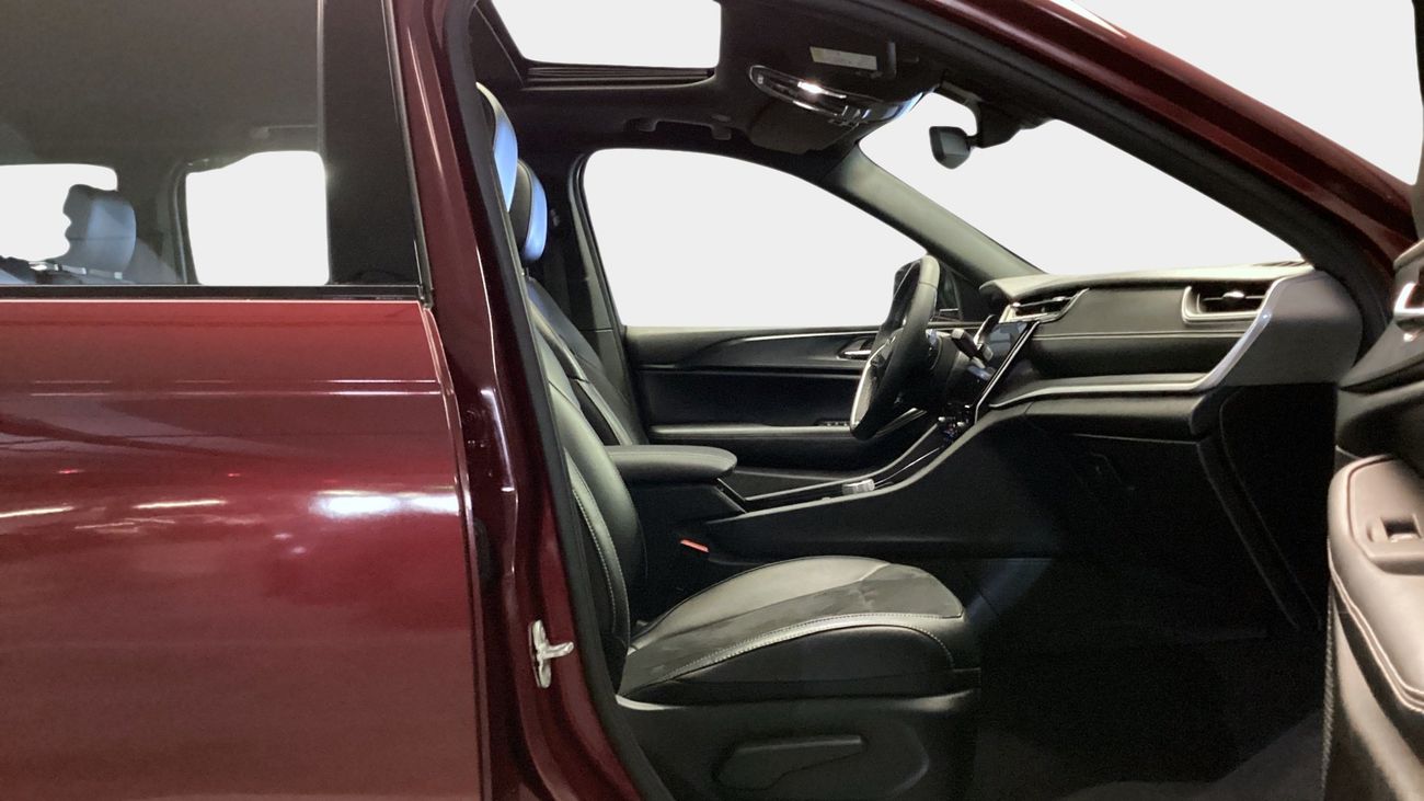 Jeep Cherokee Altitude | upto AED 20,000 Ramadan Discount | Guaranteed Warranty | 0 Down Payment